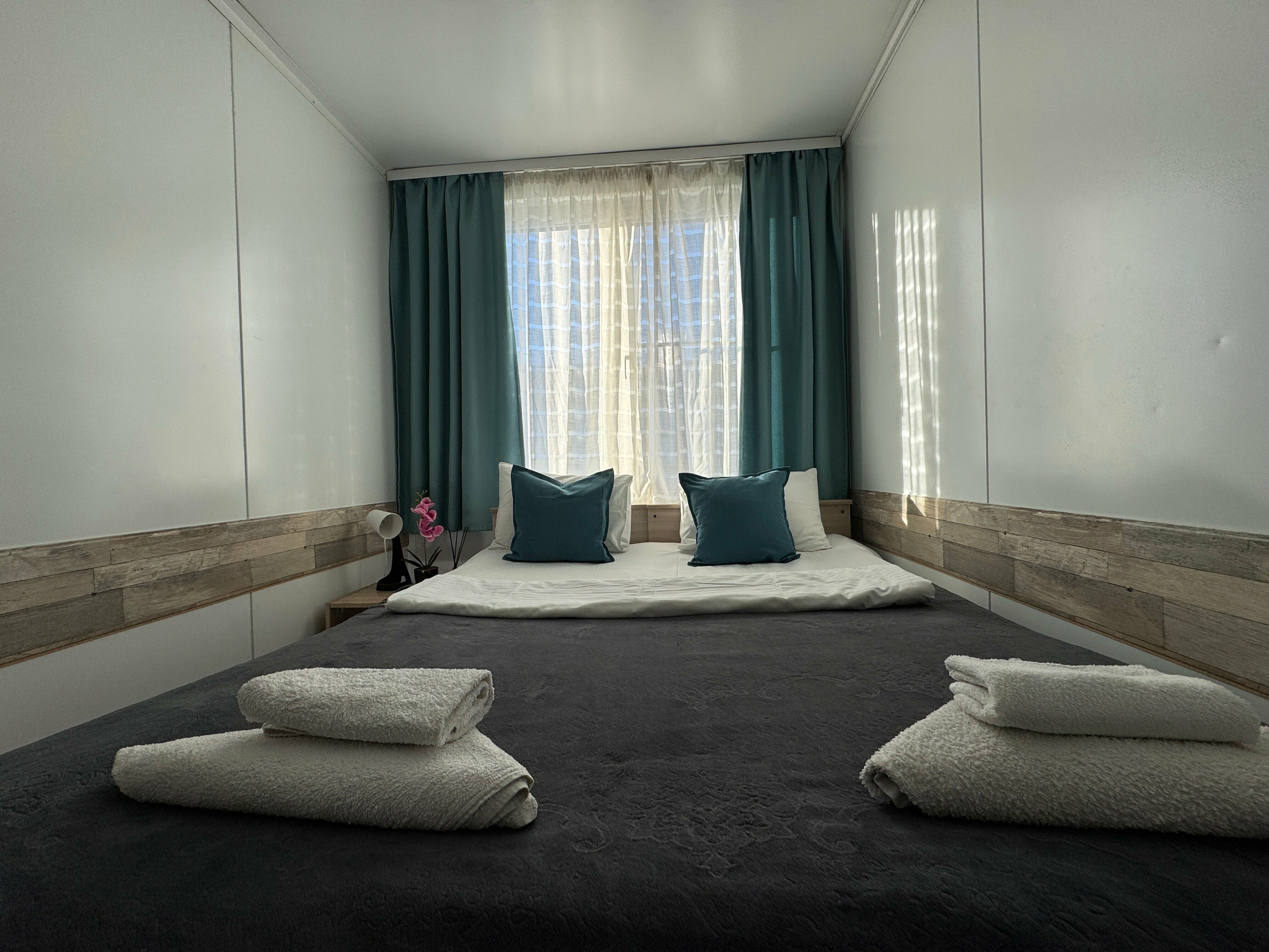 Большой двухместный номер с 1 кроватью