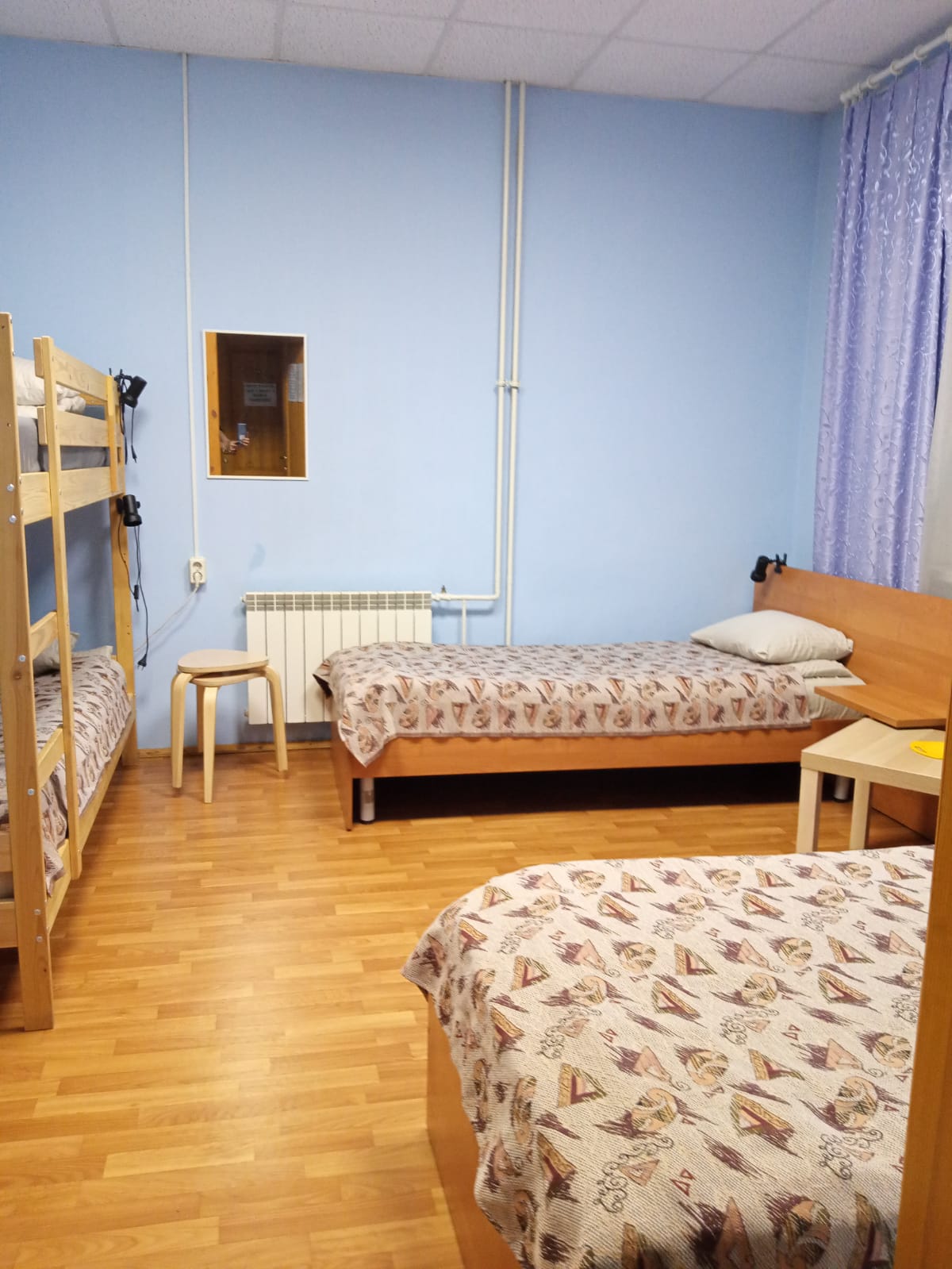 кровать в общем 4х или 6ти местном номере