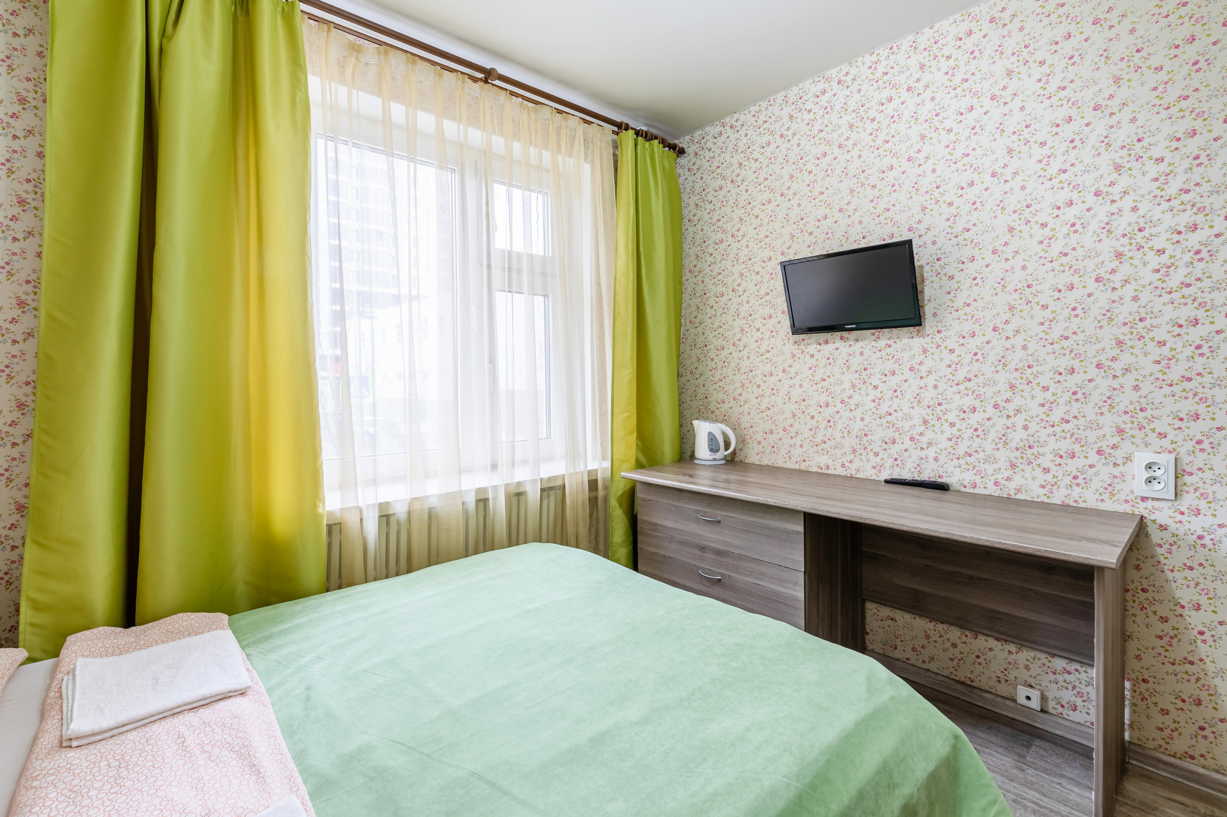 Трехместный номер с собственной ванной комнатой