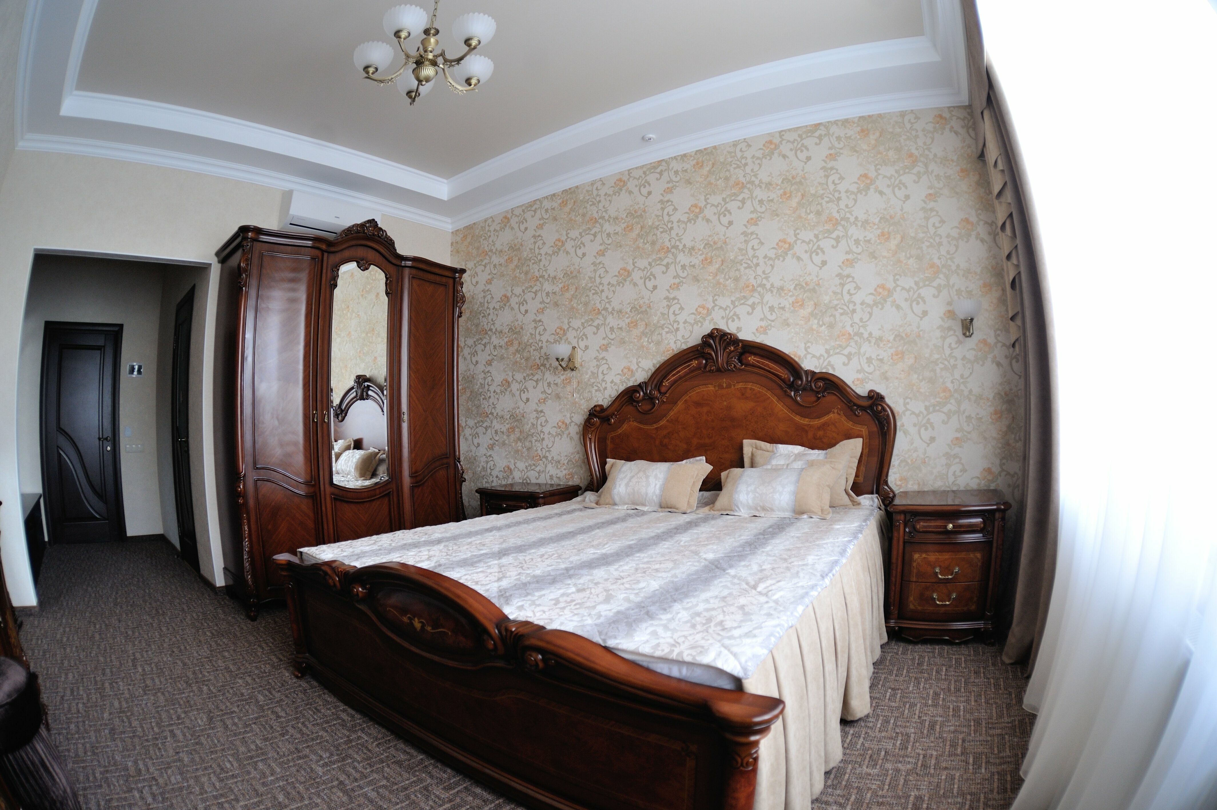 Большой двухместный номер с 1 кроватью