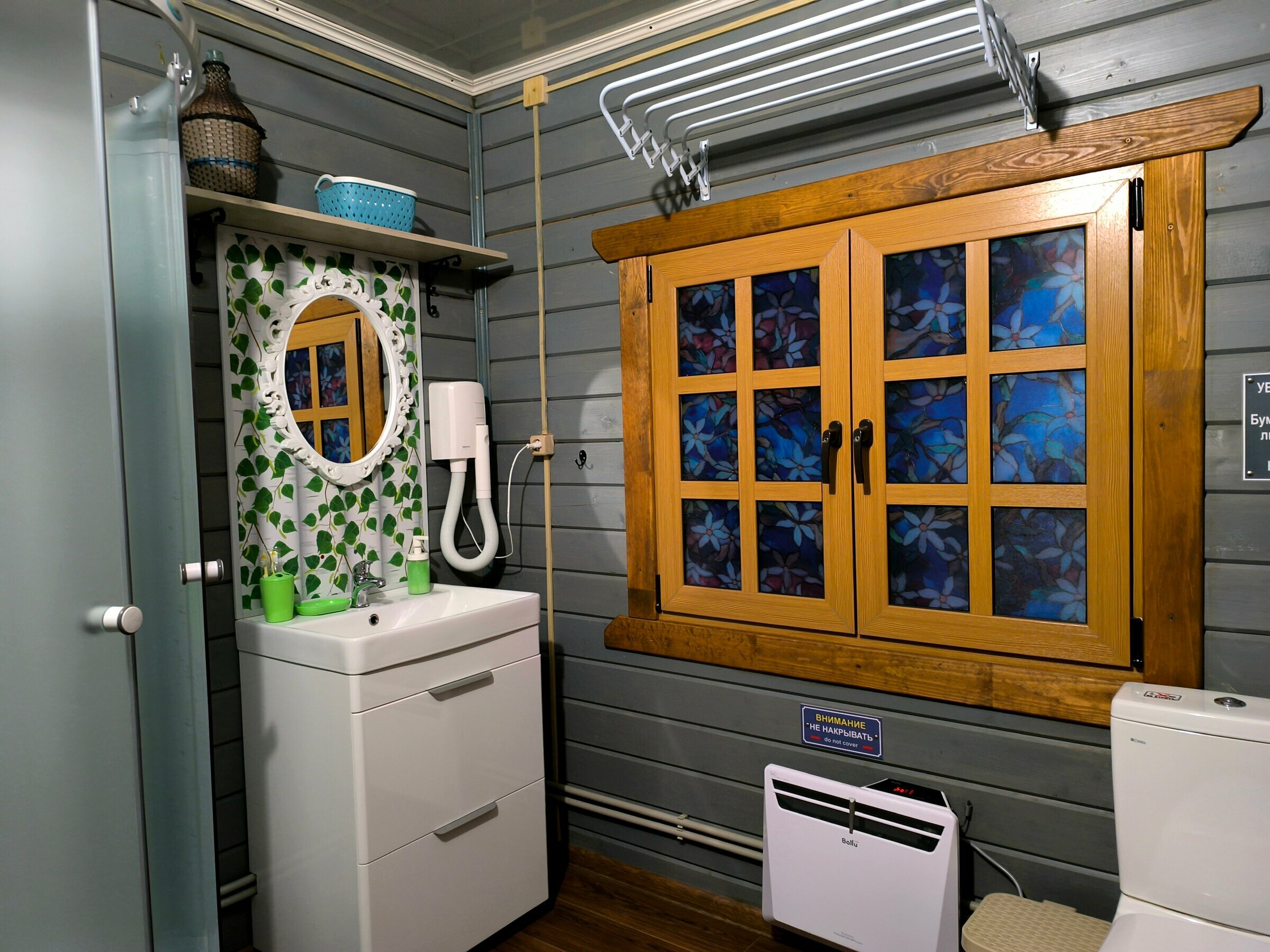 Однокомнатный люкс — домик с террасой и видом на реку