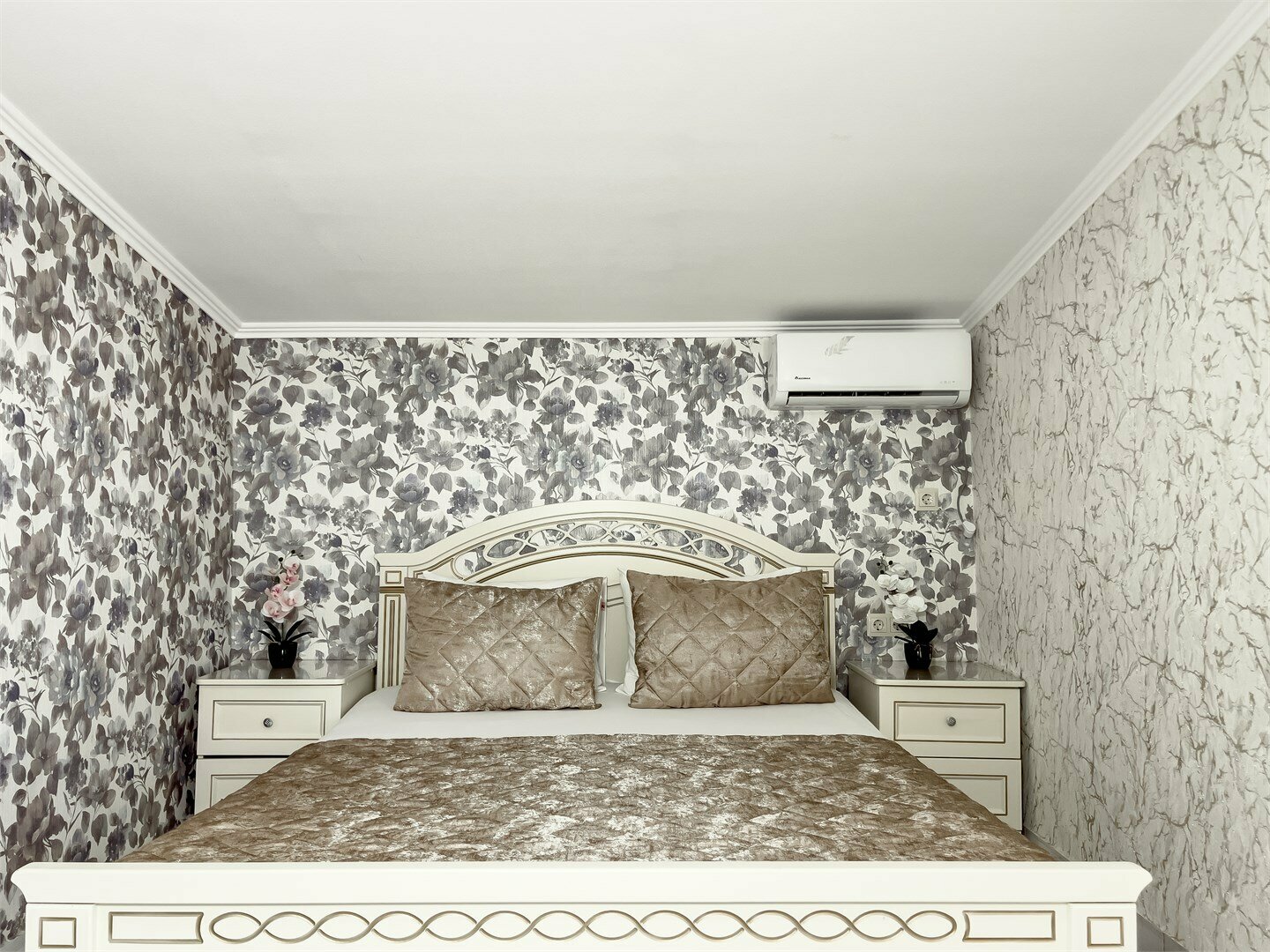 Апартаменты с кухней и балконом