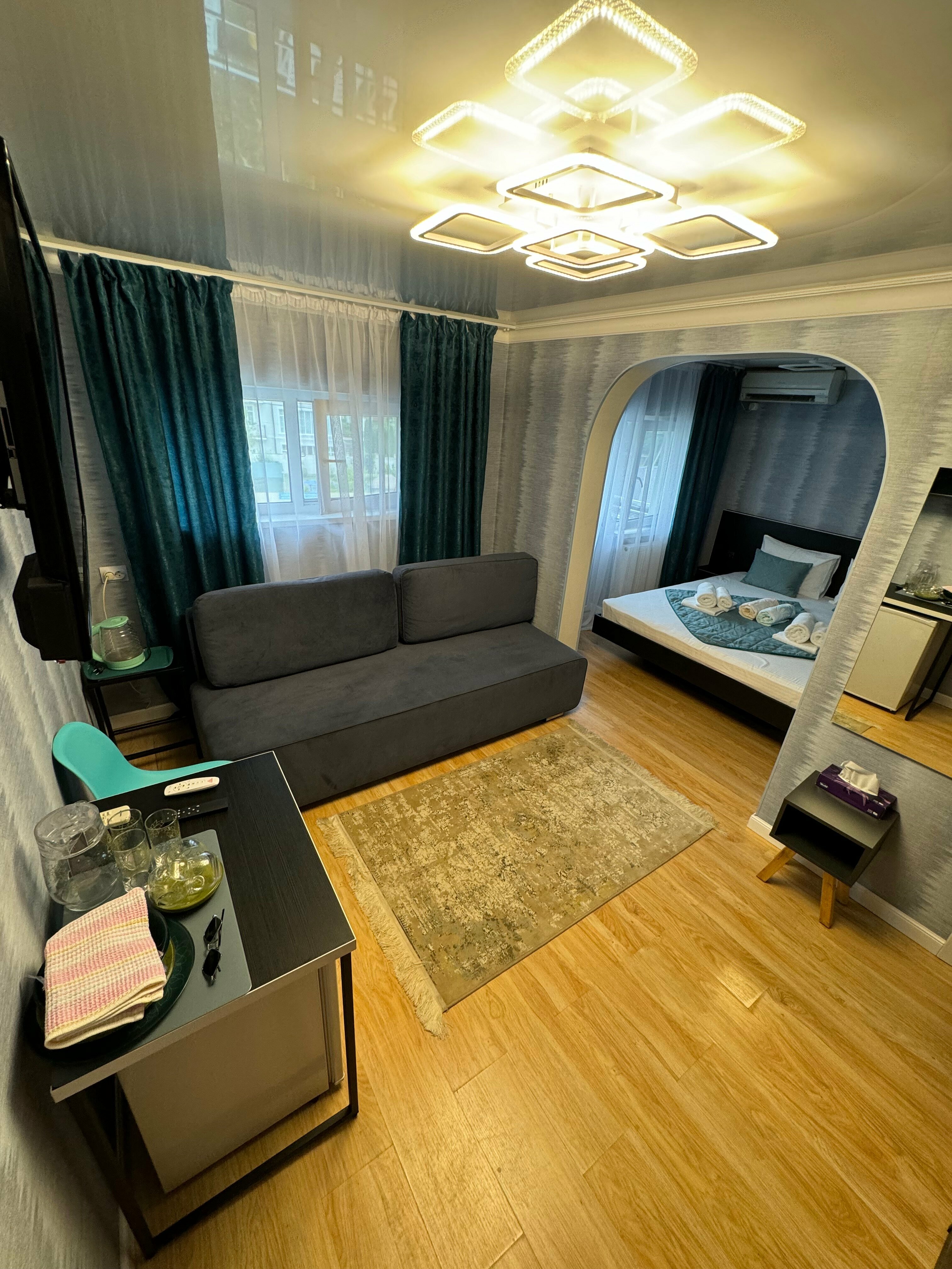 Трехместный номер с балконом