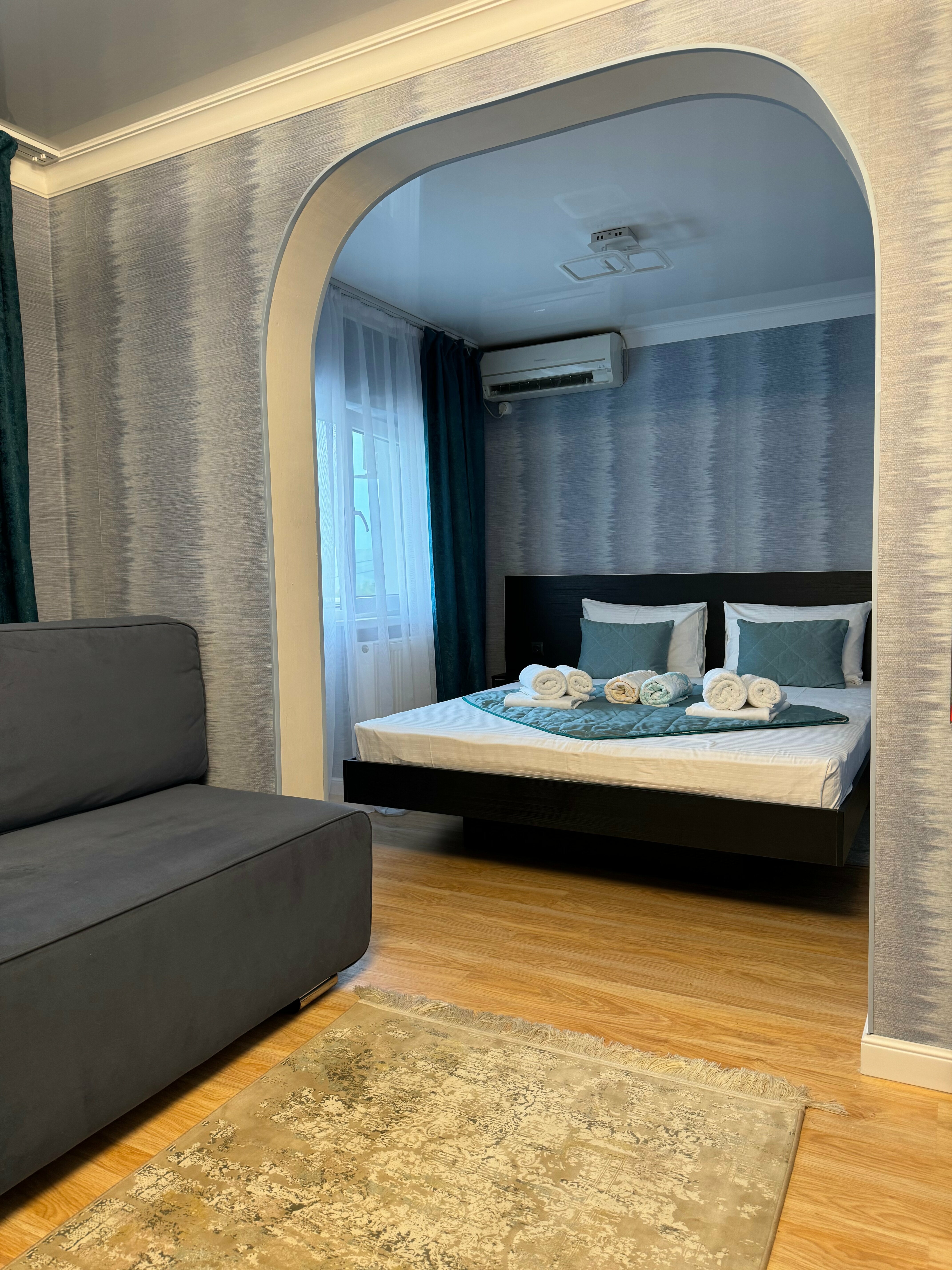 Трехместный номер с балконом