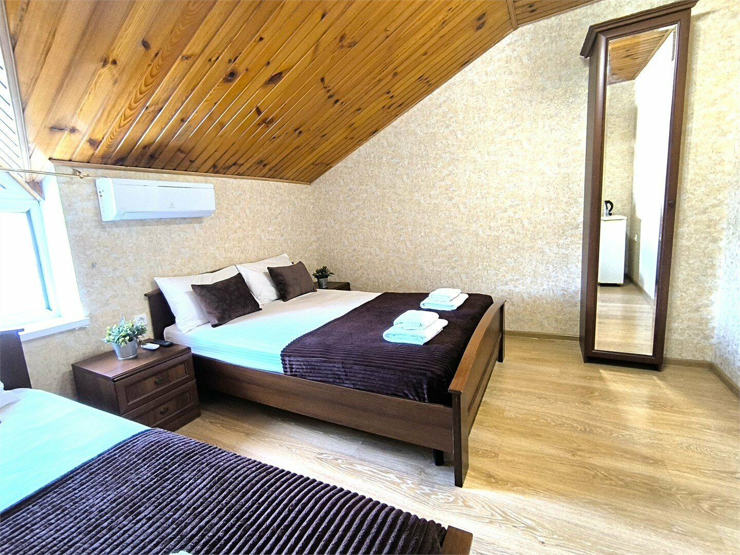 Трехместный номер "Стандарт" (мансарда 4 этаж)