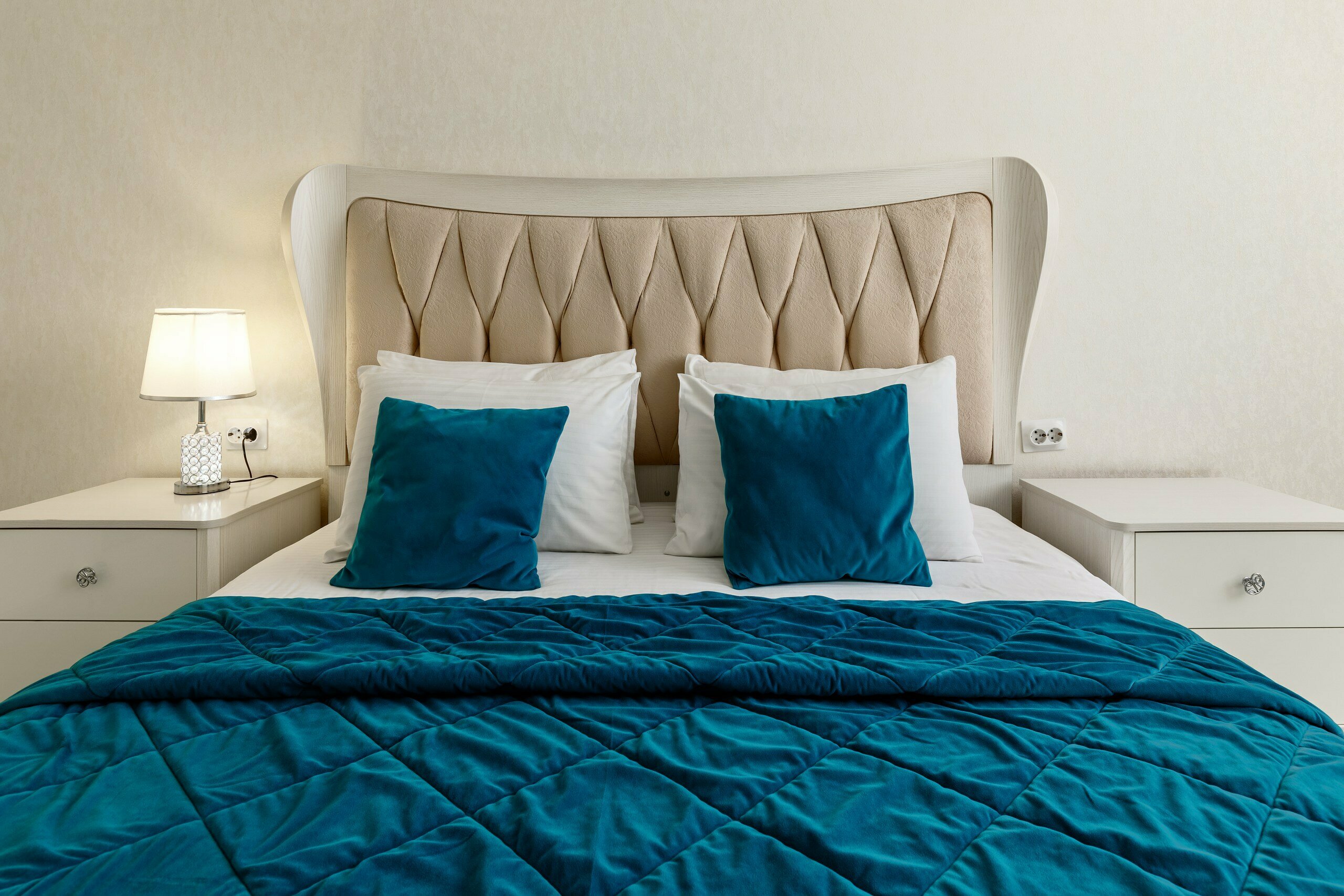 Двухкомнатные апартаменты с видом на ДОН, 12 этаж  ( maх. 4 человека)