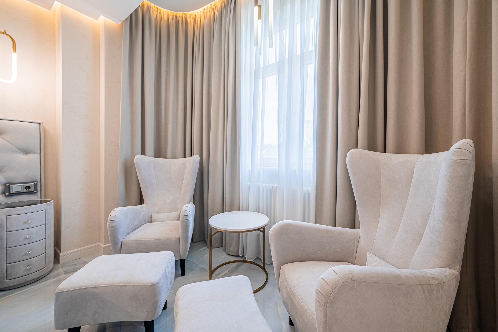 Люкс с балконом