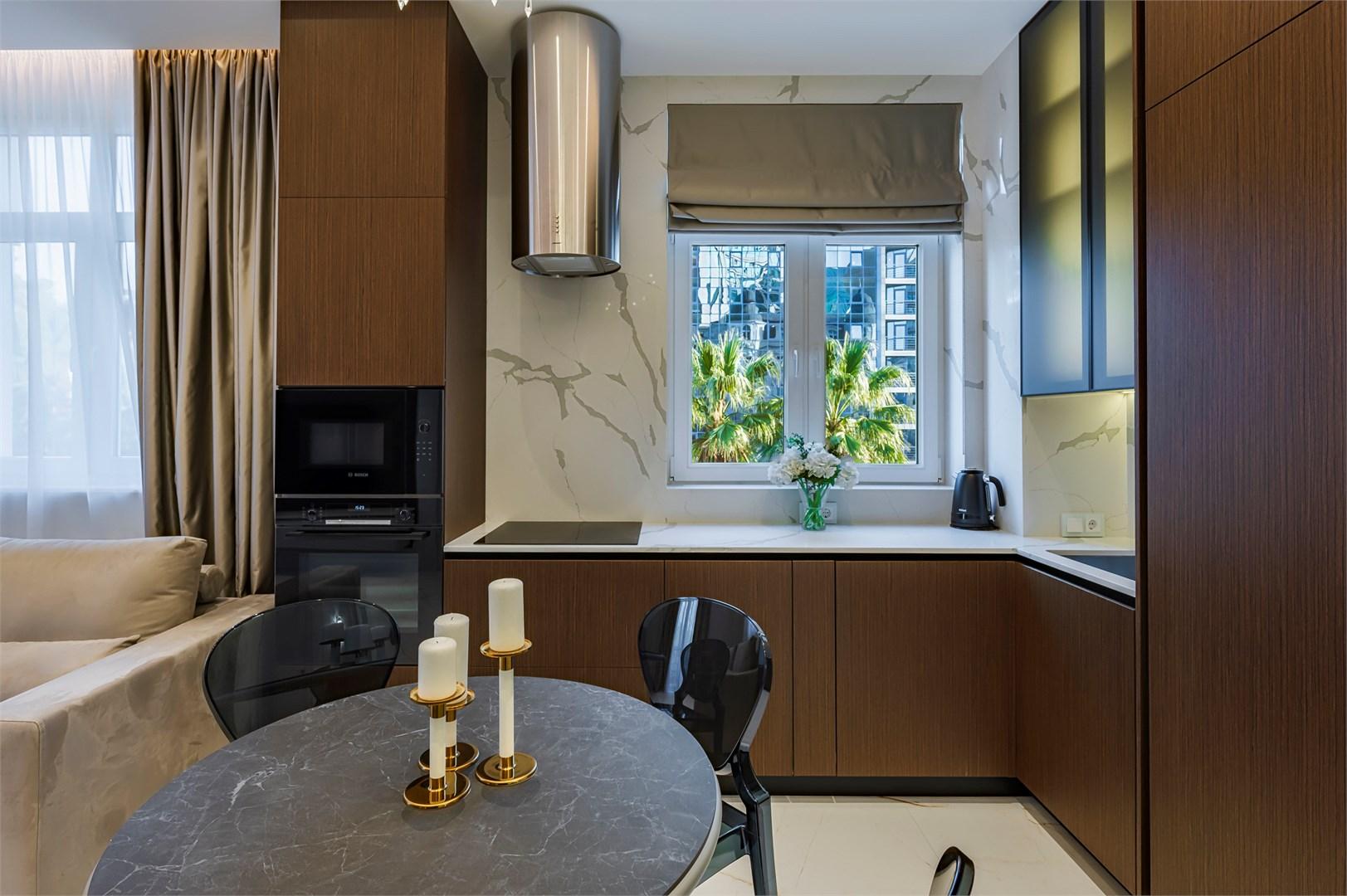 Люкс с кроватью размера «king-size» и балконом