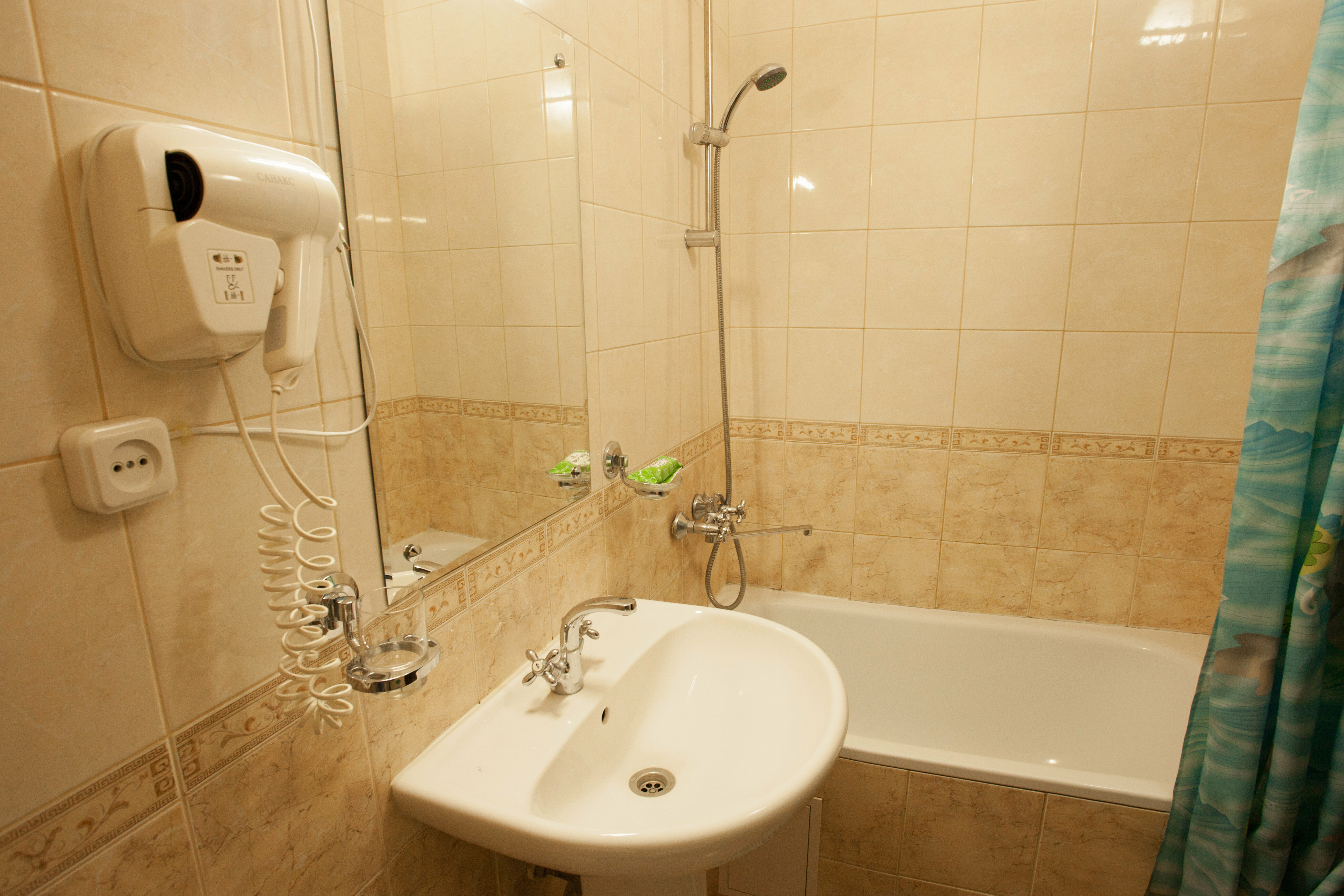 Стандартный трехместный номер