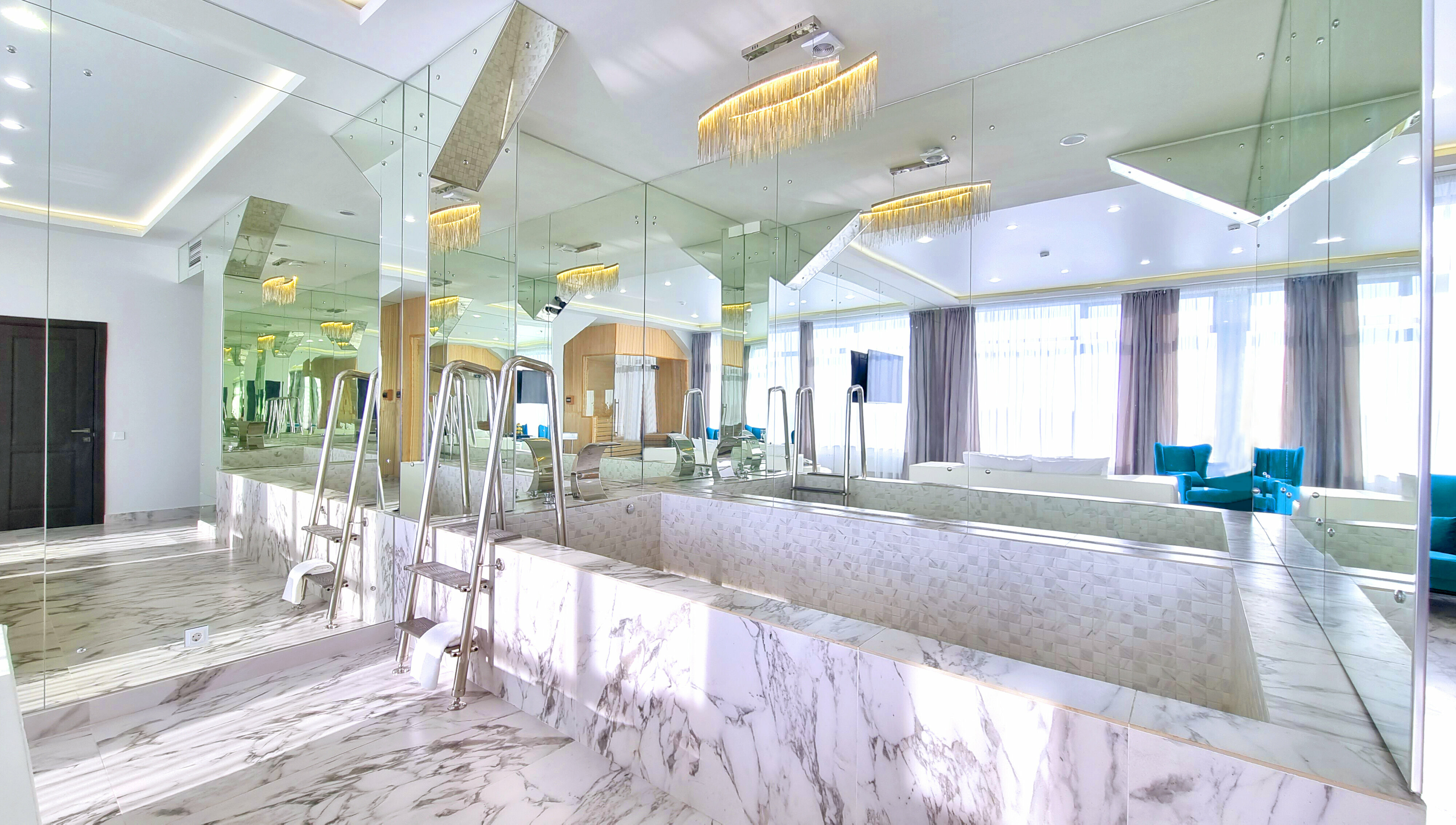 Люкс с сауной