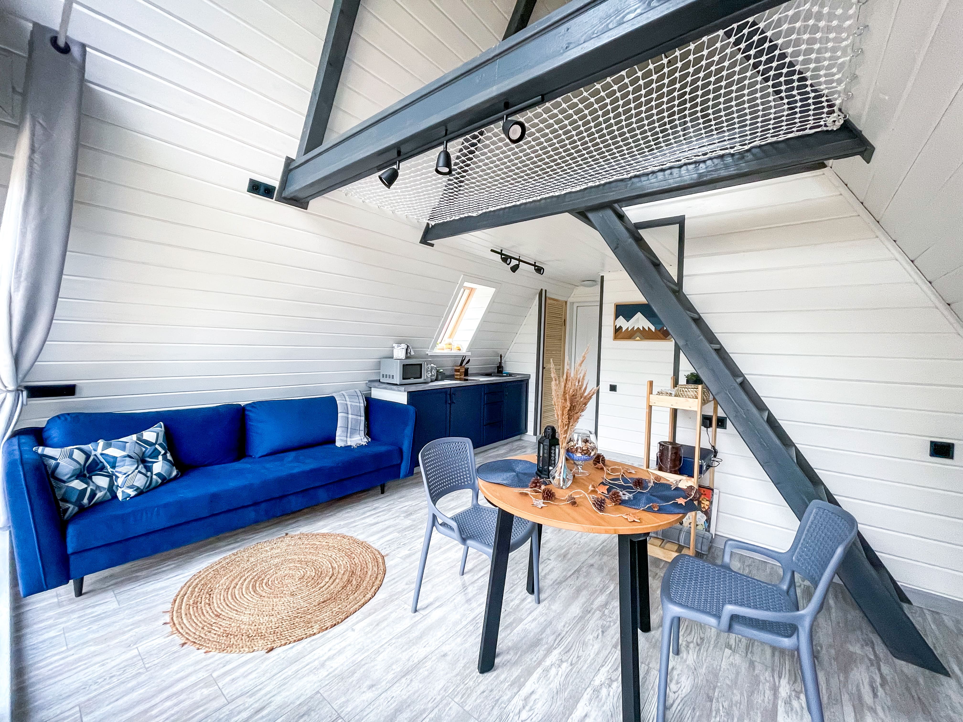 Дом с фурако и видом на реку