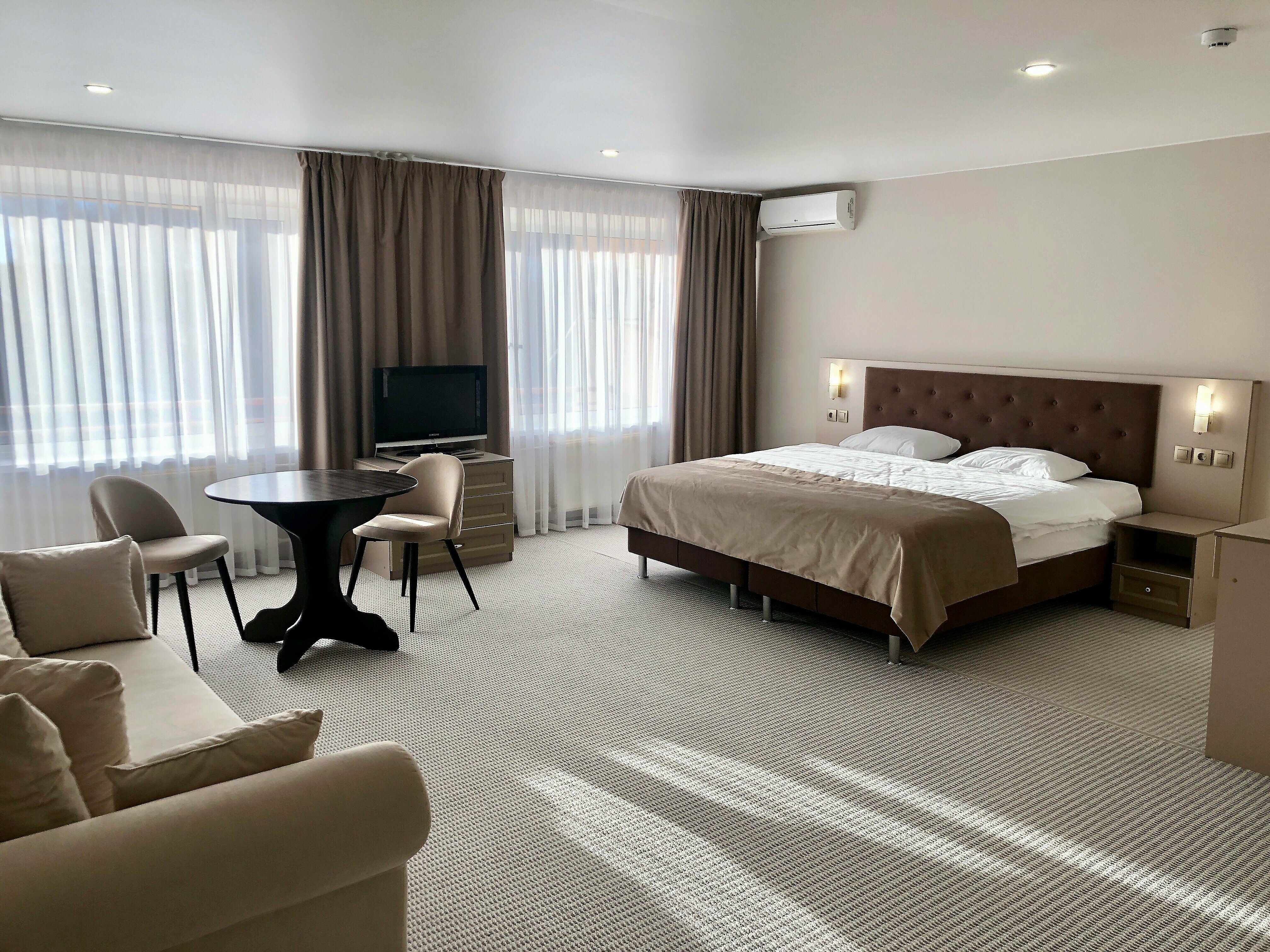 Двухместный номер Делюкс с 1 кроватью или 2 отдельными кроватями и балконом