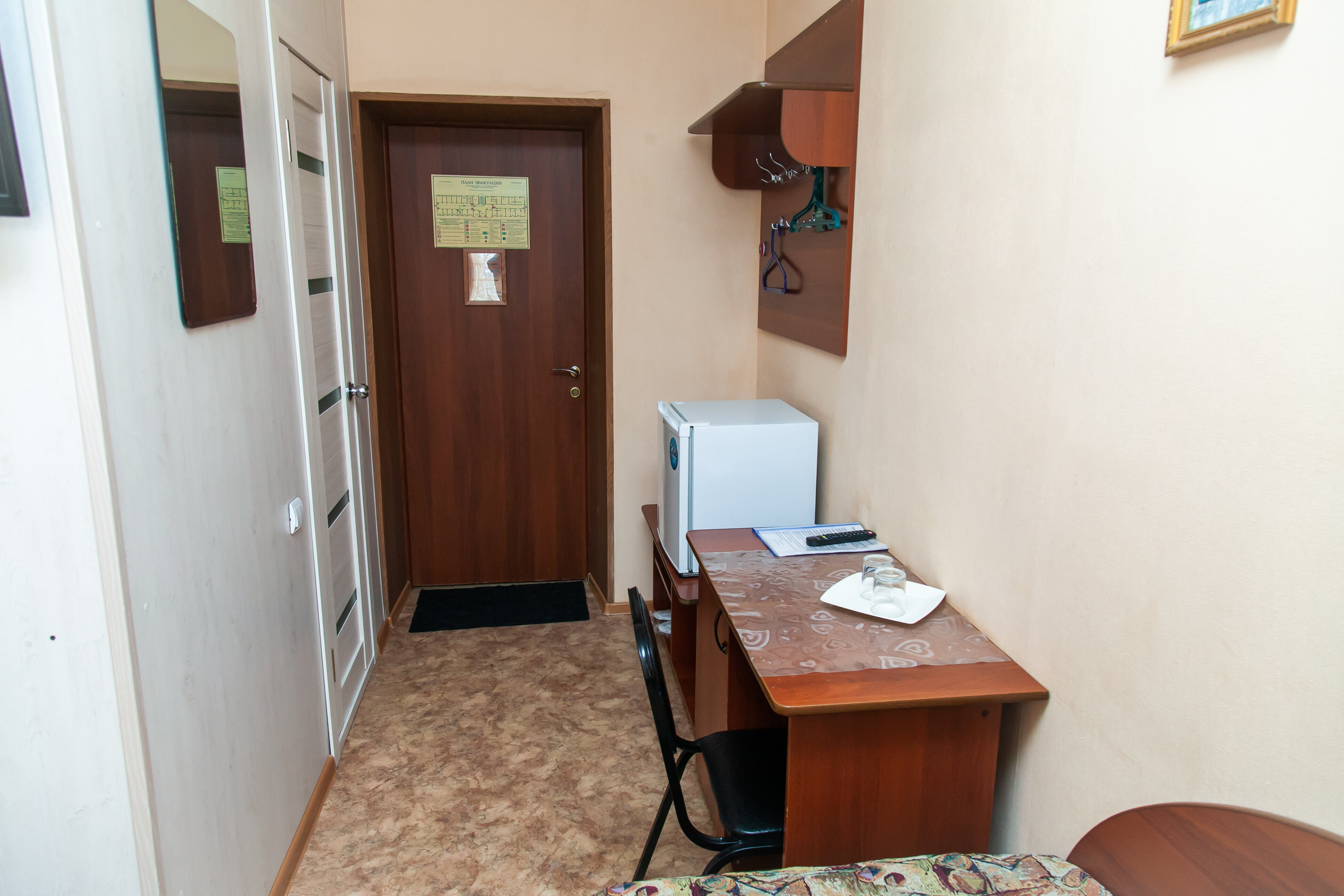 Двухместный номер с 2 отдельными кроватями и душем