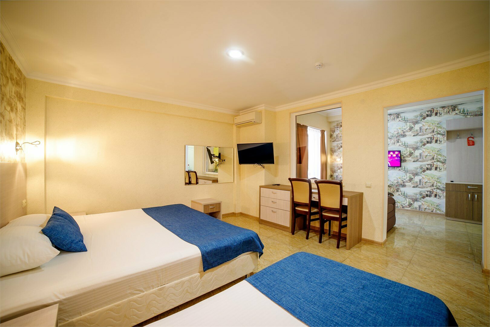 Семейная студио с кухней и террасой