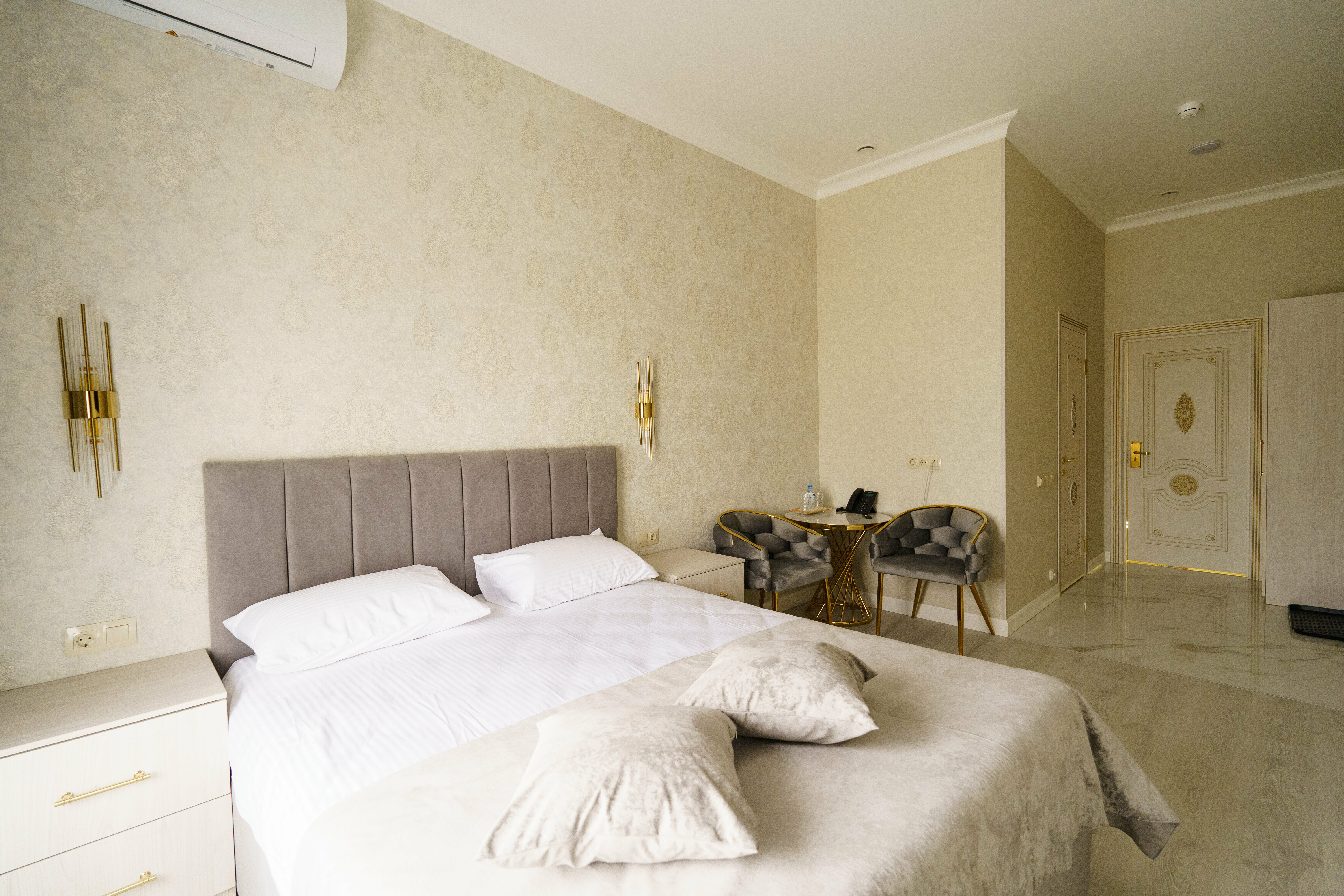 Номер Делюкс