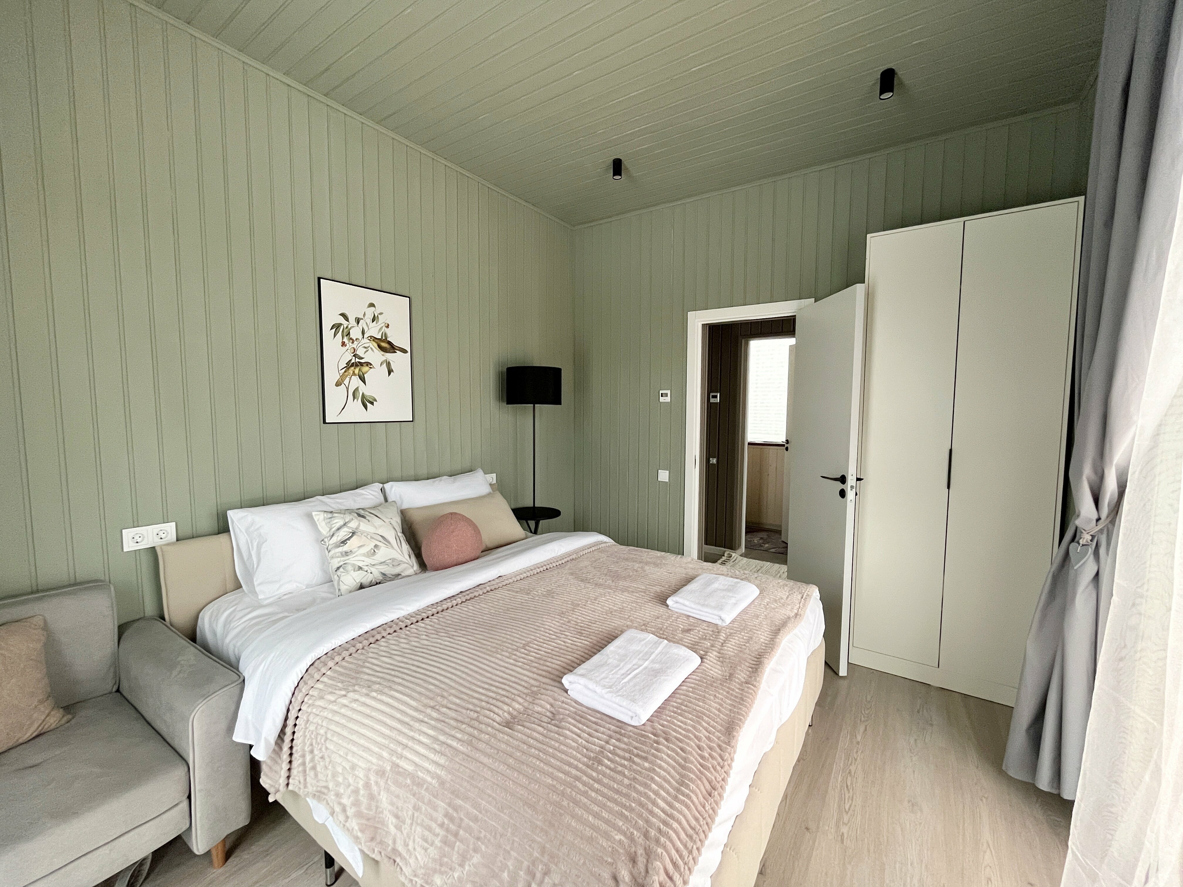 Домик Сосна