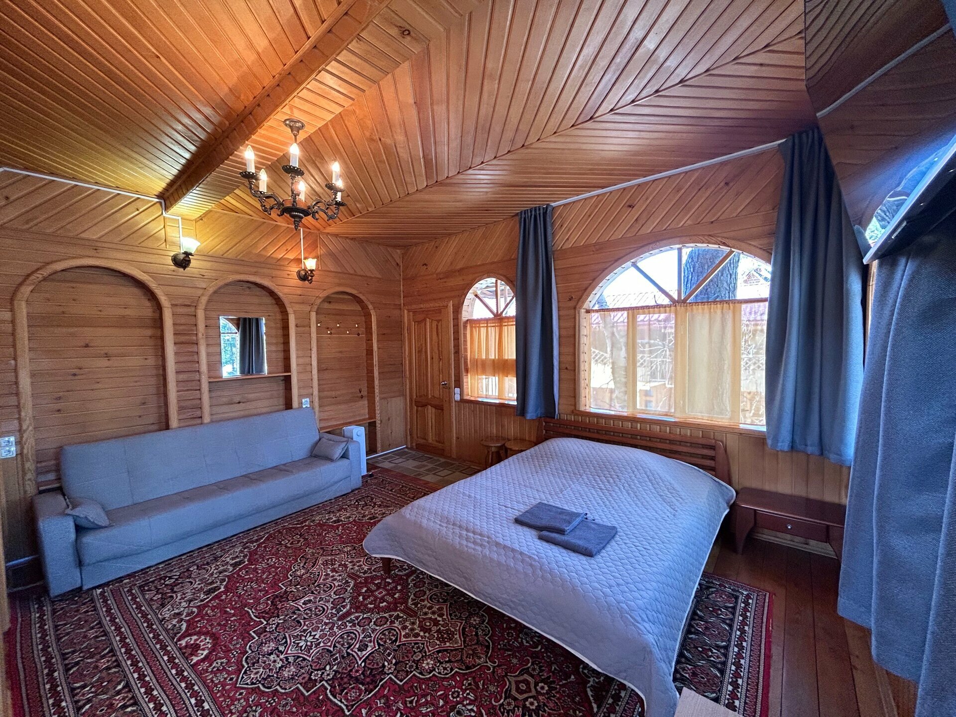 Веранда с видом на реку