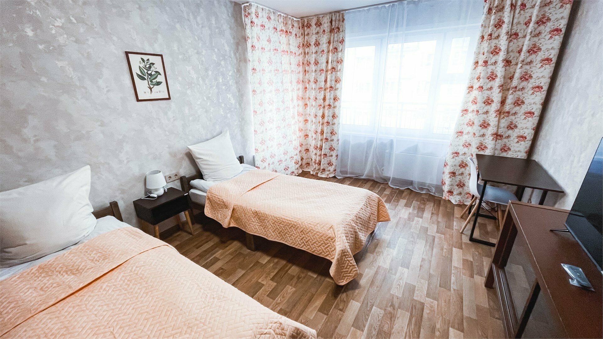 Улучшенный двухместный номер с 2 отдельными кроватями