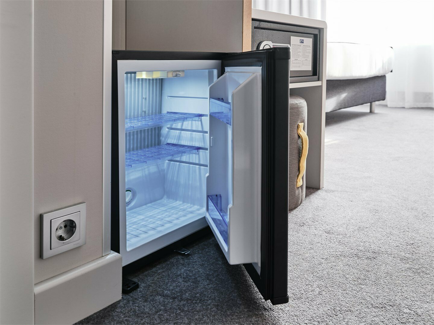 СТАНДАРТНЫЙ НОМЕР ДЛЯ ЛЮДЕЙ С ОГРАНИЧЕННОЙ ПОДВИЖНОСТЬЮ