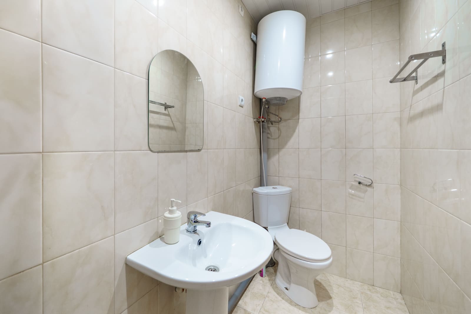 Cемейный номер с собственной ванной комнатой