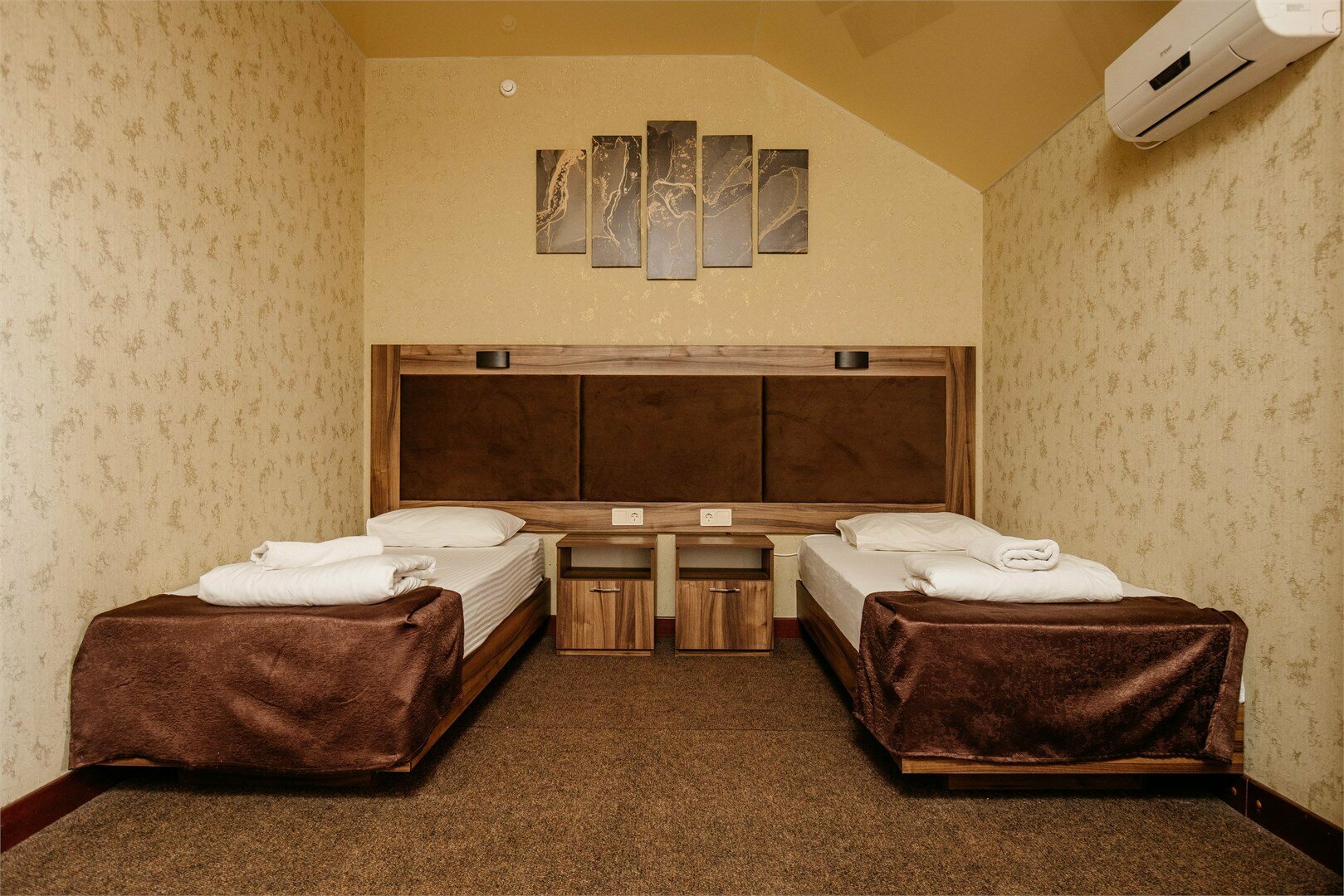 две раздельные кровати