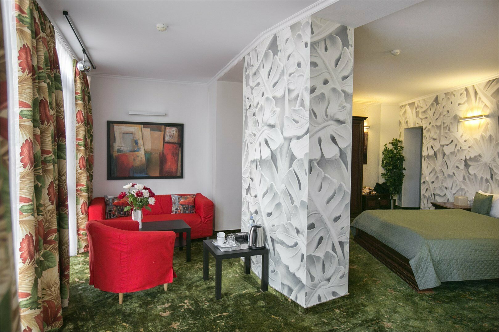 ДЕЛЮКС С ДВУМЯ КРОВАТЯМИ