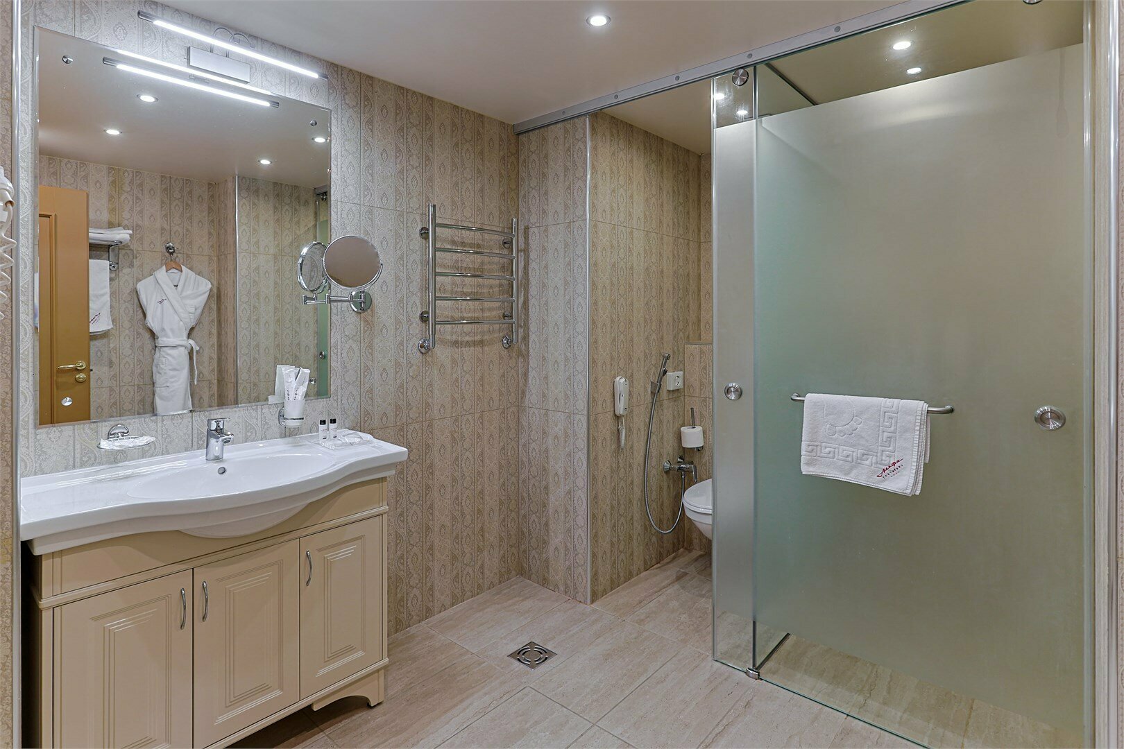 Джуниор сюит "Делюкс"