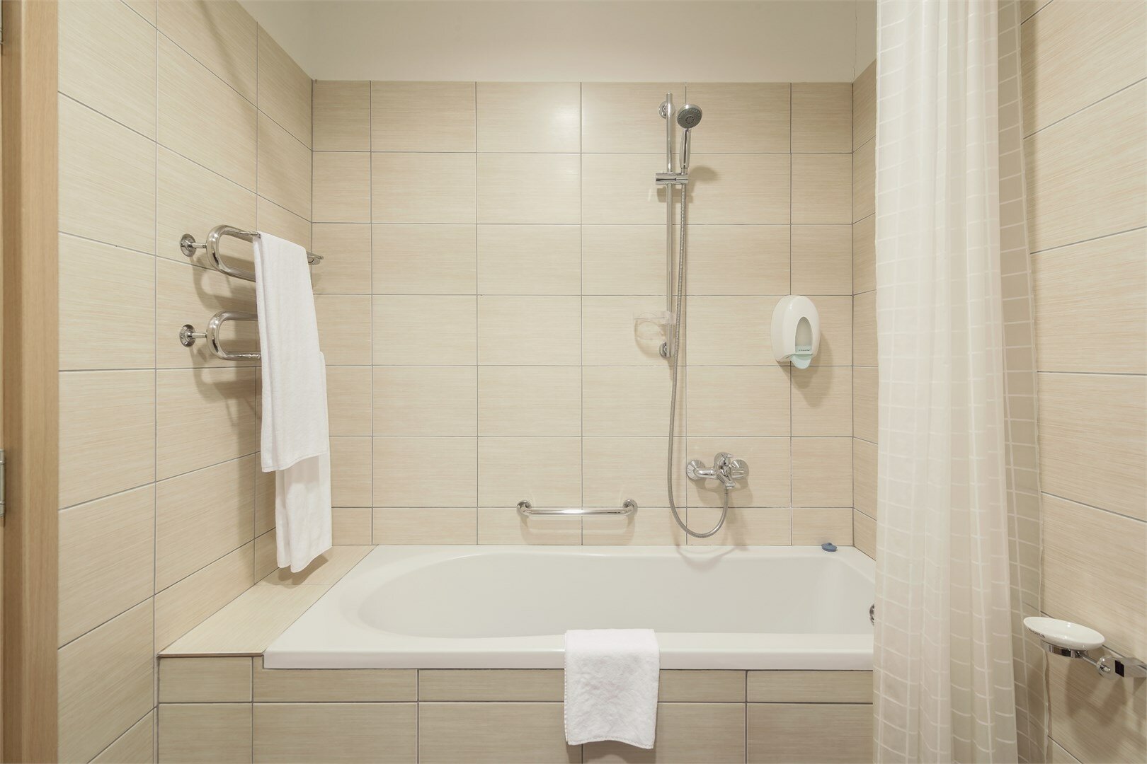 Трехкомнатный апартамент с двумя спальнями (6-11 этаж), до 5ти взрослых в номере