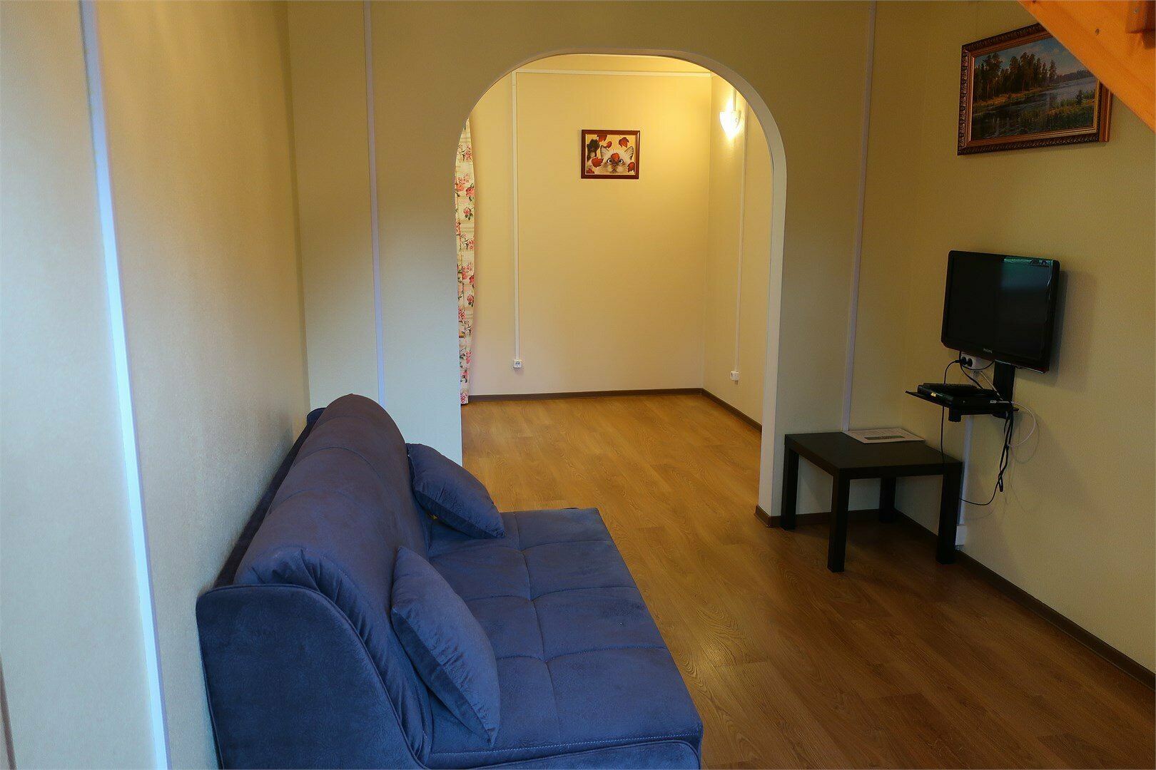 Коттедж (без плиты) с одной спальней.