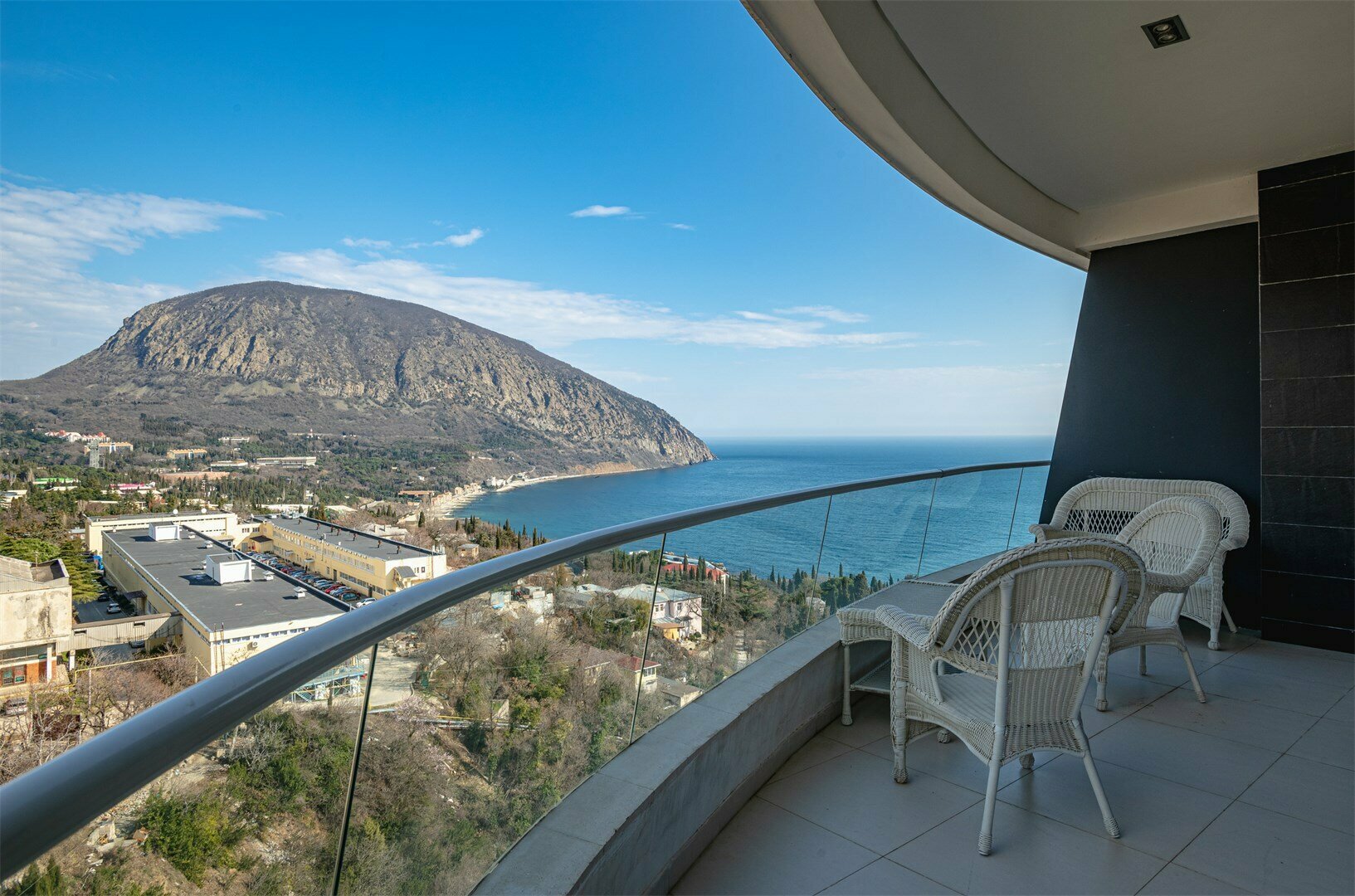 Улучшенные апартаменты