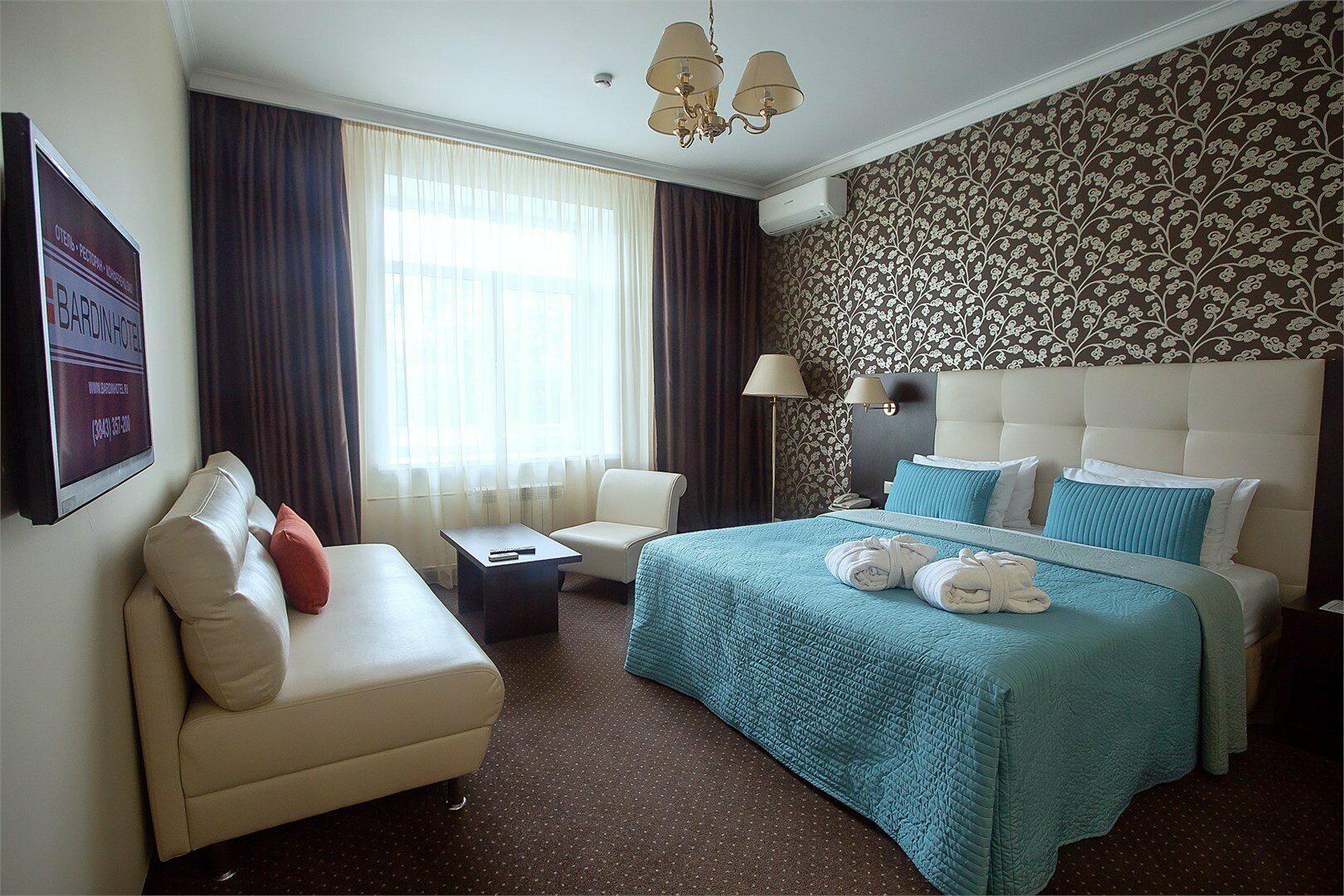 Junior Suite (полулюкс) с кроватью «KING SIZE»