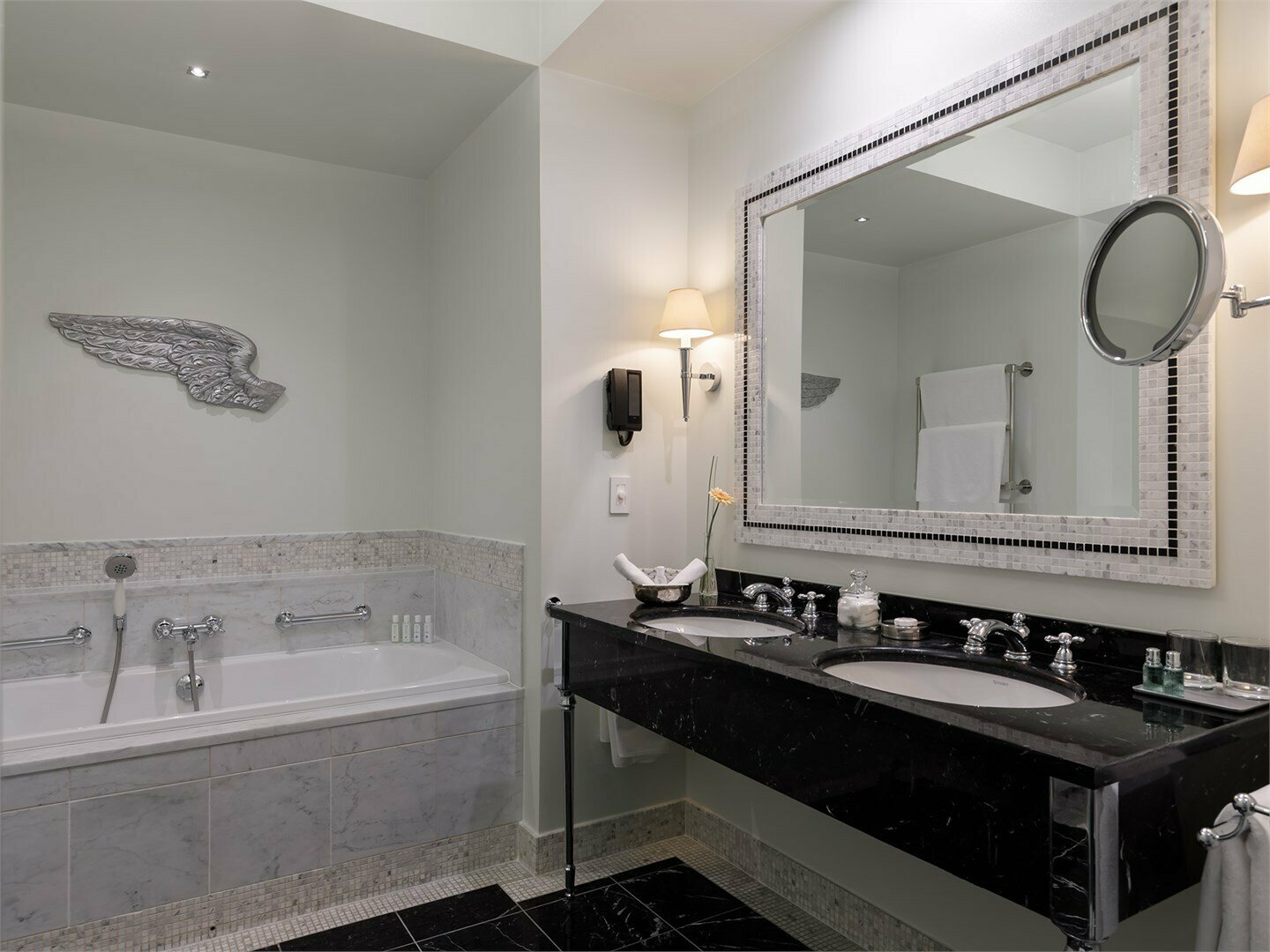 Полулюкс Амбассадор