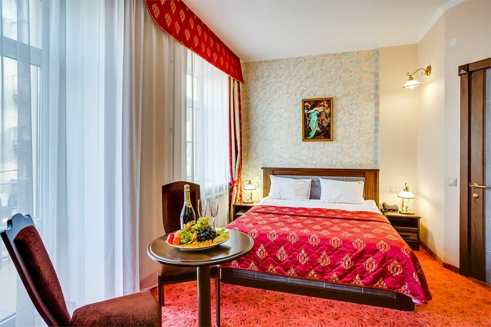 Полулюкс с балконом