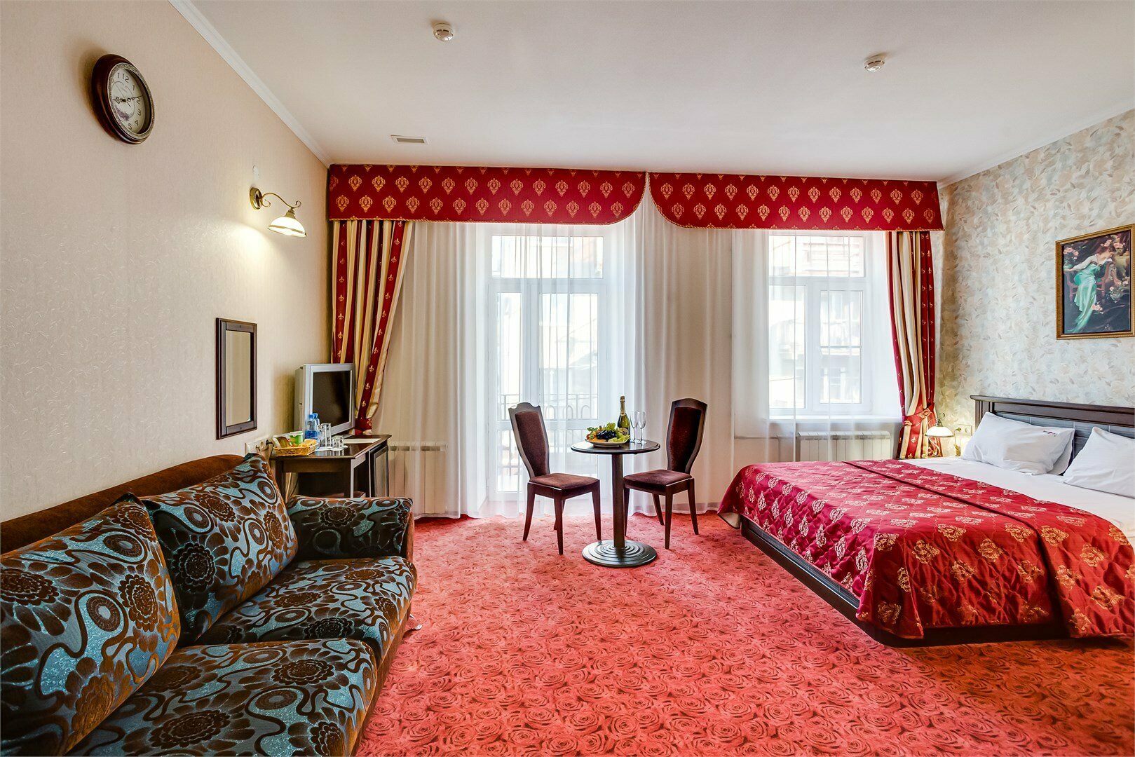 Полулюкс с балконом