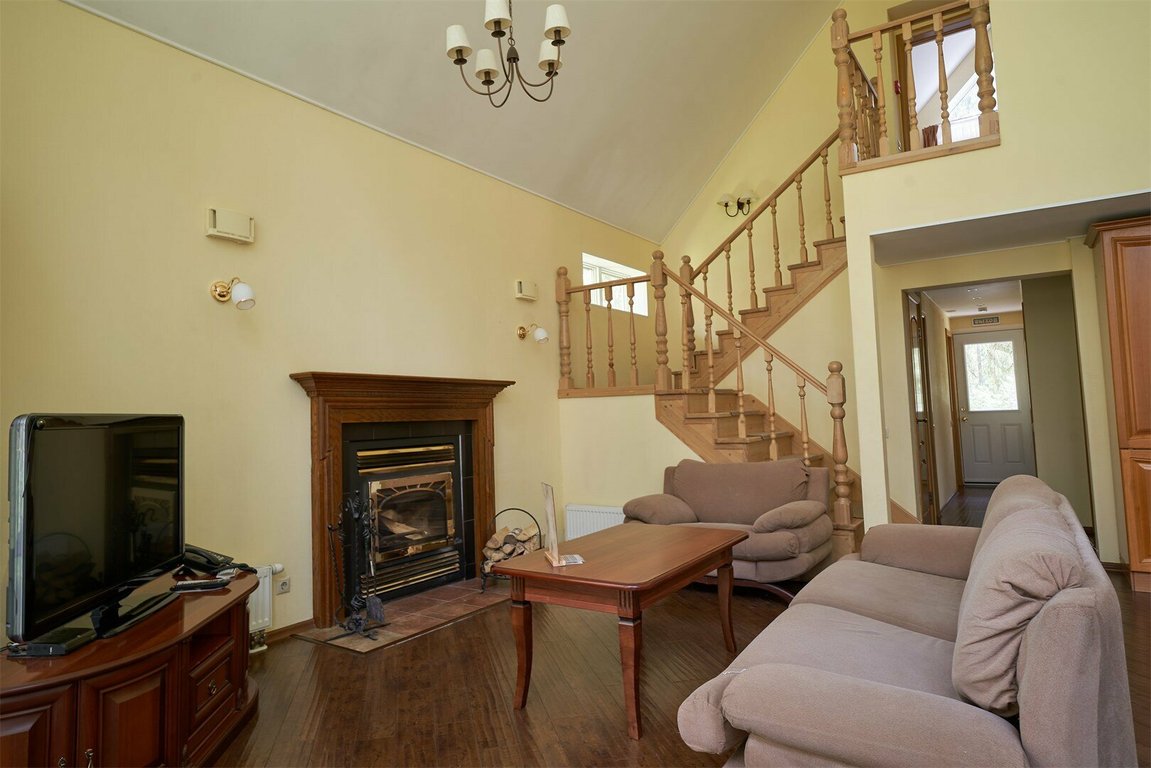 КОТТЕДЖ ЛА-РОНЖ (La-Ronge)