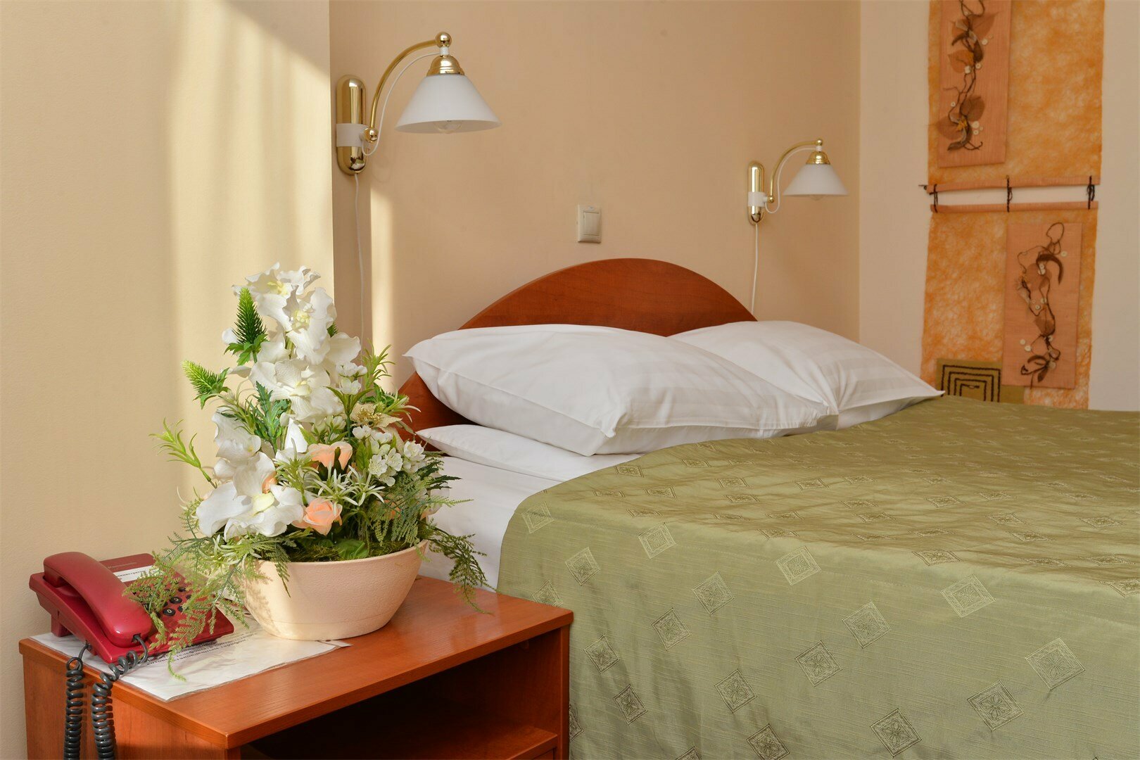 Номер-студия с кроватью размера «king-size»