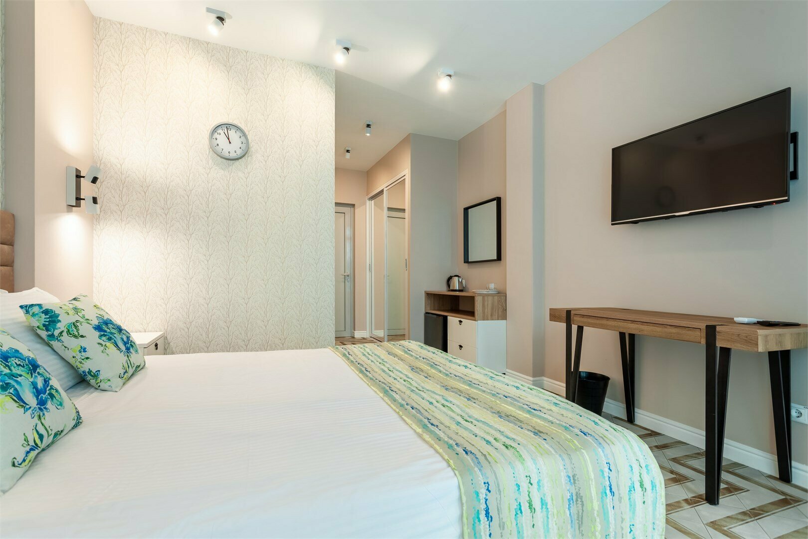 Делюкс (Корп 2)