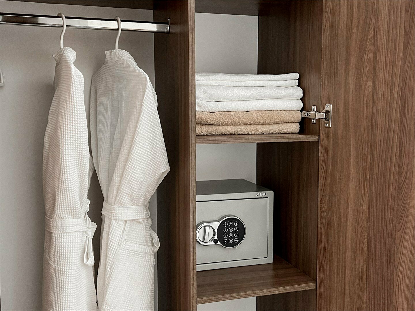 Стандарт Комфорт с прямым видом на море и балконом