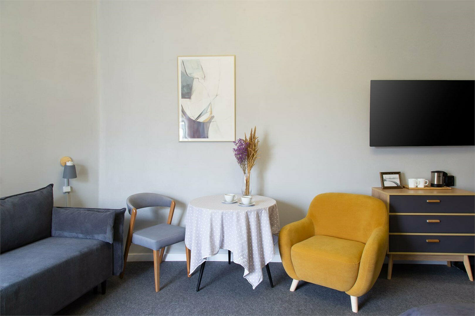 Семейный просторный номер с видом во двор, 4-й этаж