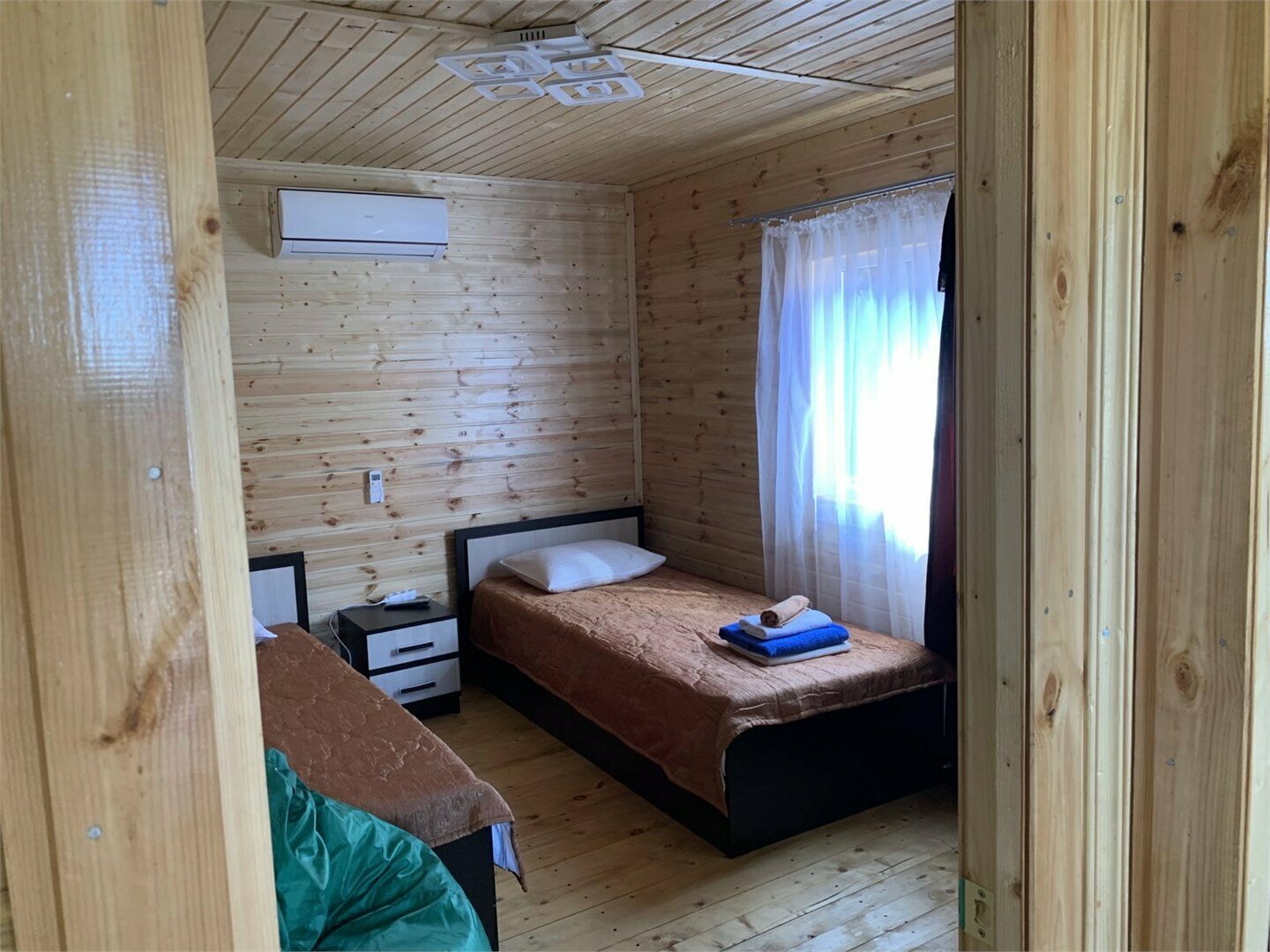 Коттеджный городок "Морской"  2-комный  4 -местный № 1, 2, 3