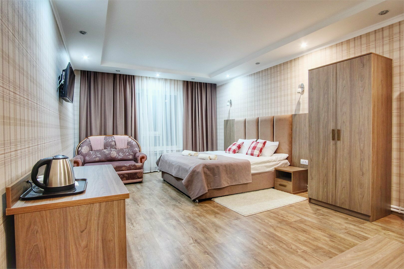 Семейный с доп диваном