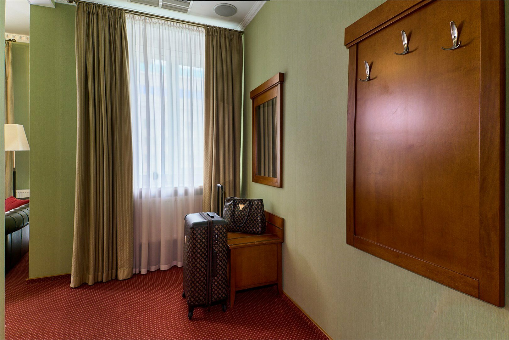 Бизнес-люкс