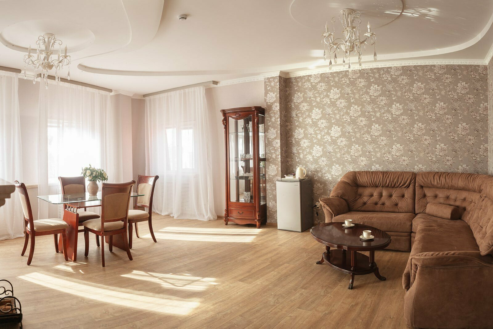 Семейный "Люкс" 105 с камином