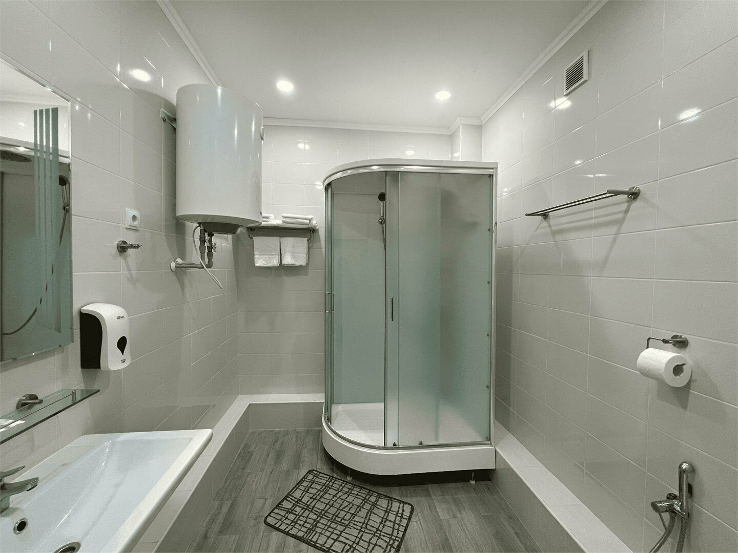 Улучшенный люкс