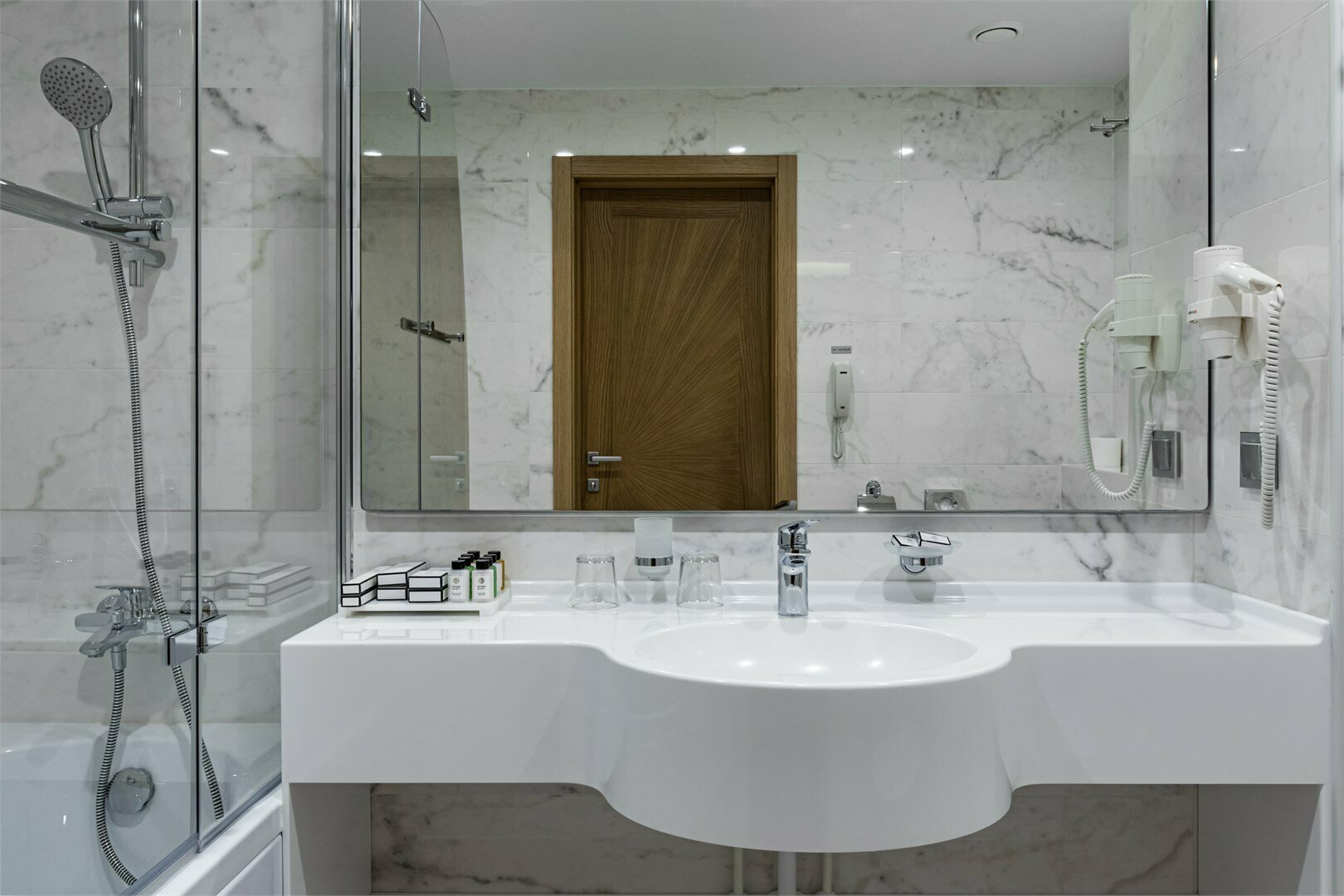 Гранд Делюкс с красивым панорамным видом на город