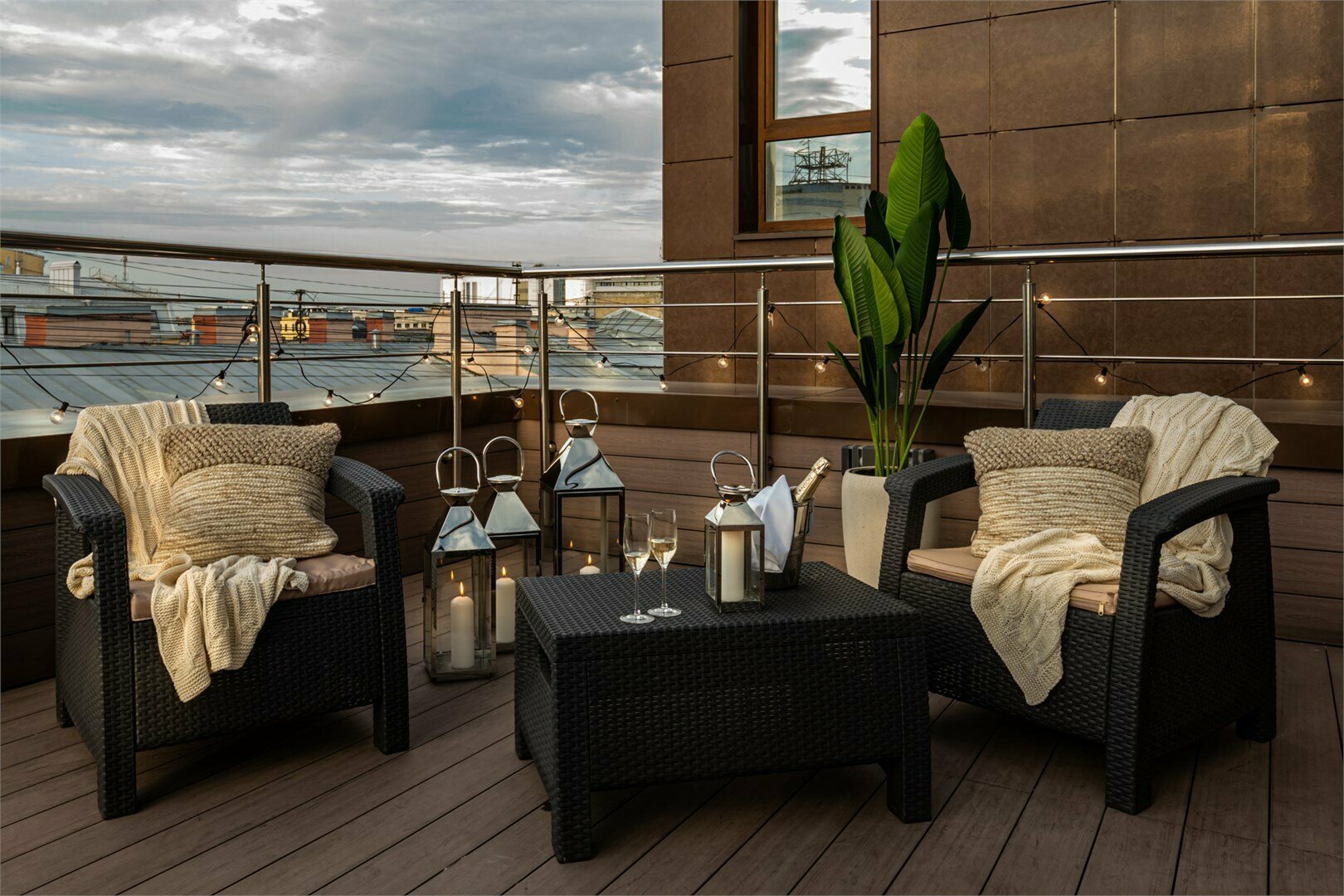 Двухкомнатный Люкс "Президент" с террасой и красивым панорамным видом на город