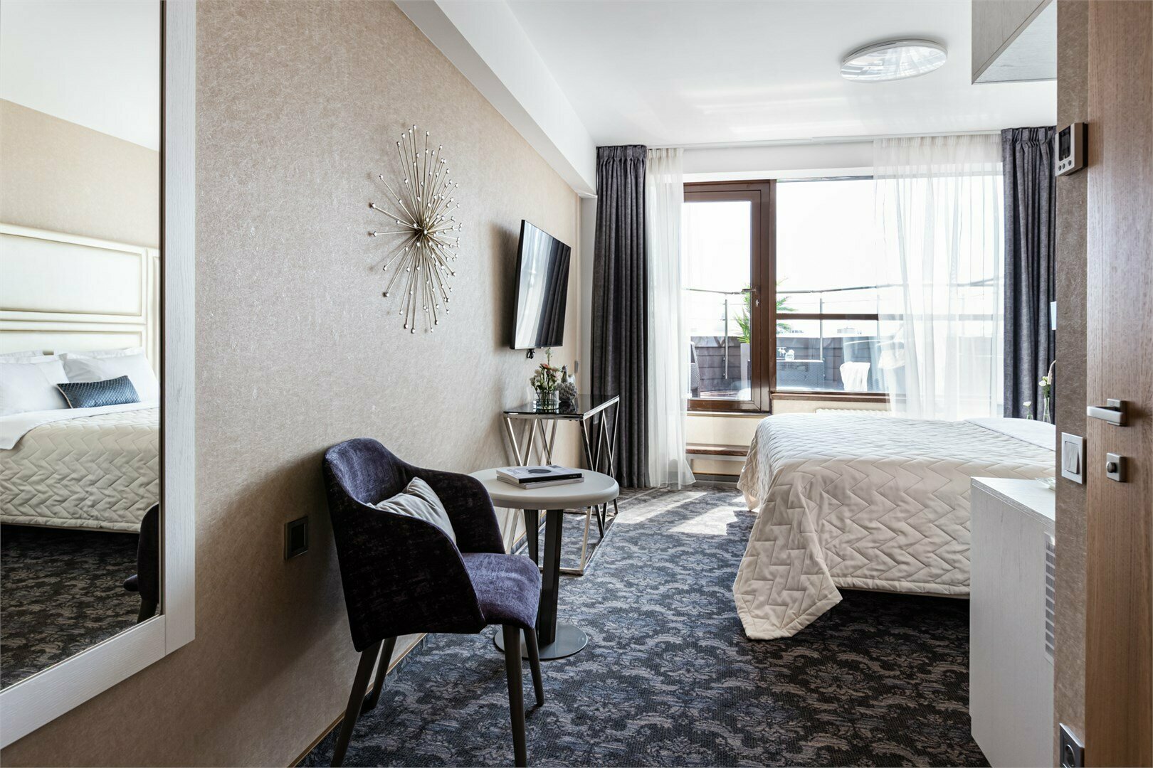 Супериор с террасой и панорамным видом