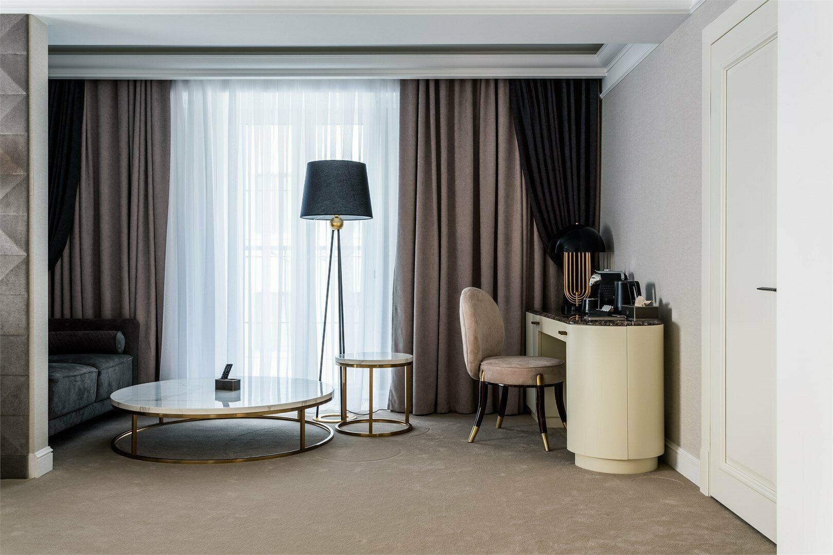 Джуниор Сюит Бизнес (Junior Suite Business)