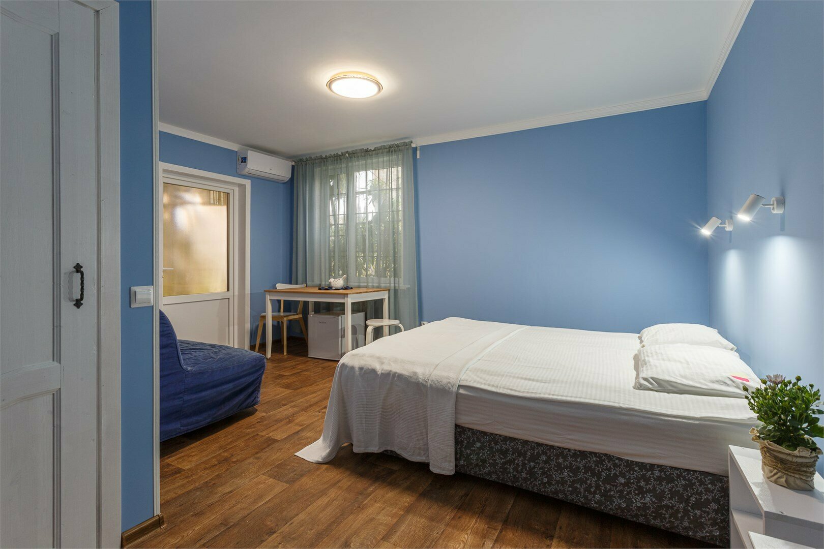 Семейный четырехместный номер