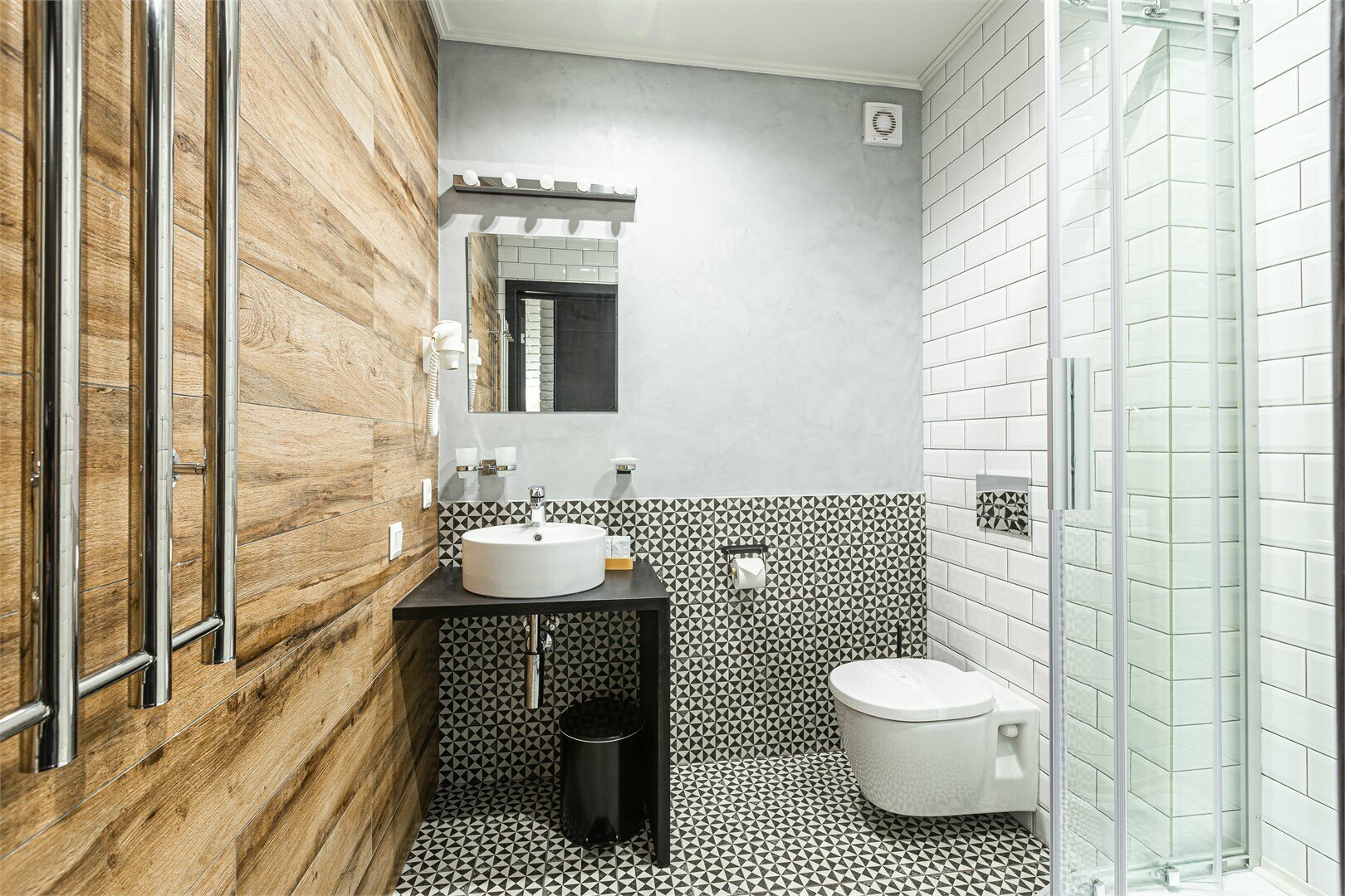 Стандартный двухместный номер на мансардном этаже.